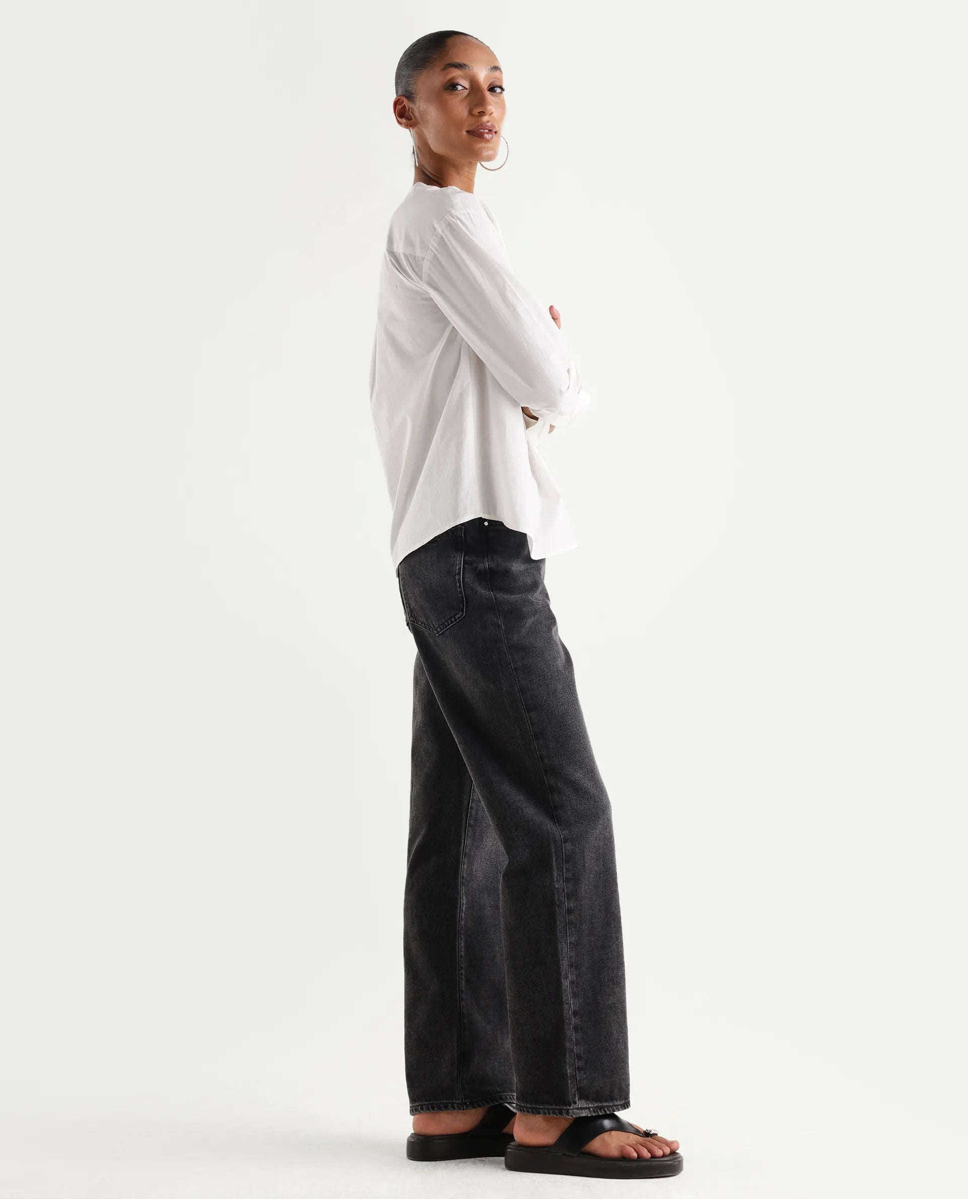 Rareism Women's Baeu Grey Cotton Blend Plain Ankle Length Straight Fit Jeans