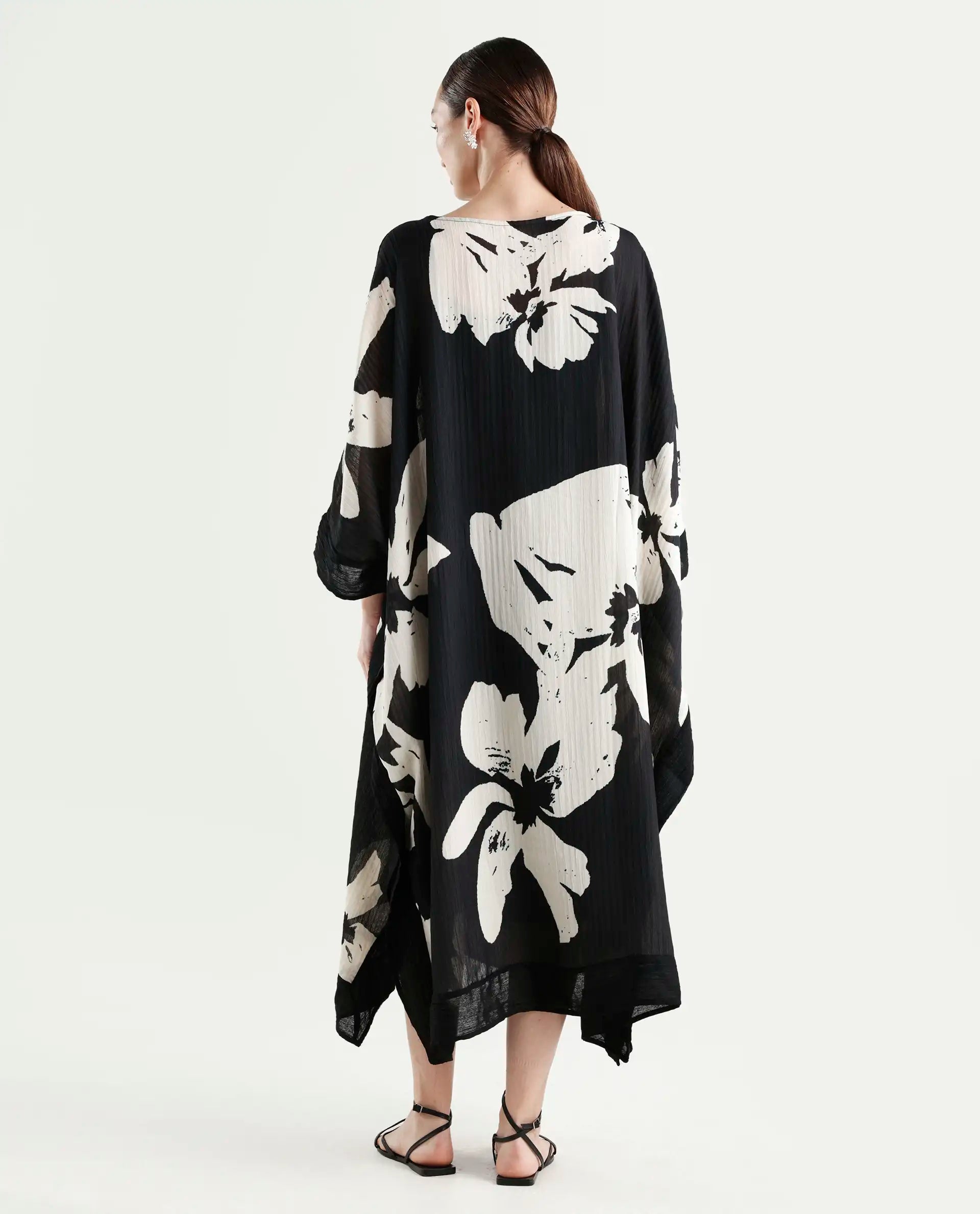 Rareism Women's Janarea Black Polyester Boat Neck Abstract Print Kaftan Sleeve Midi Kaftan Dress