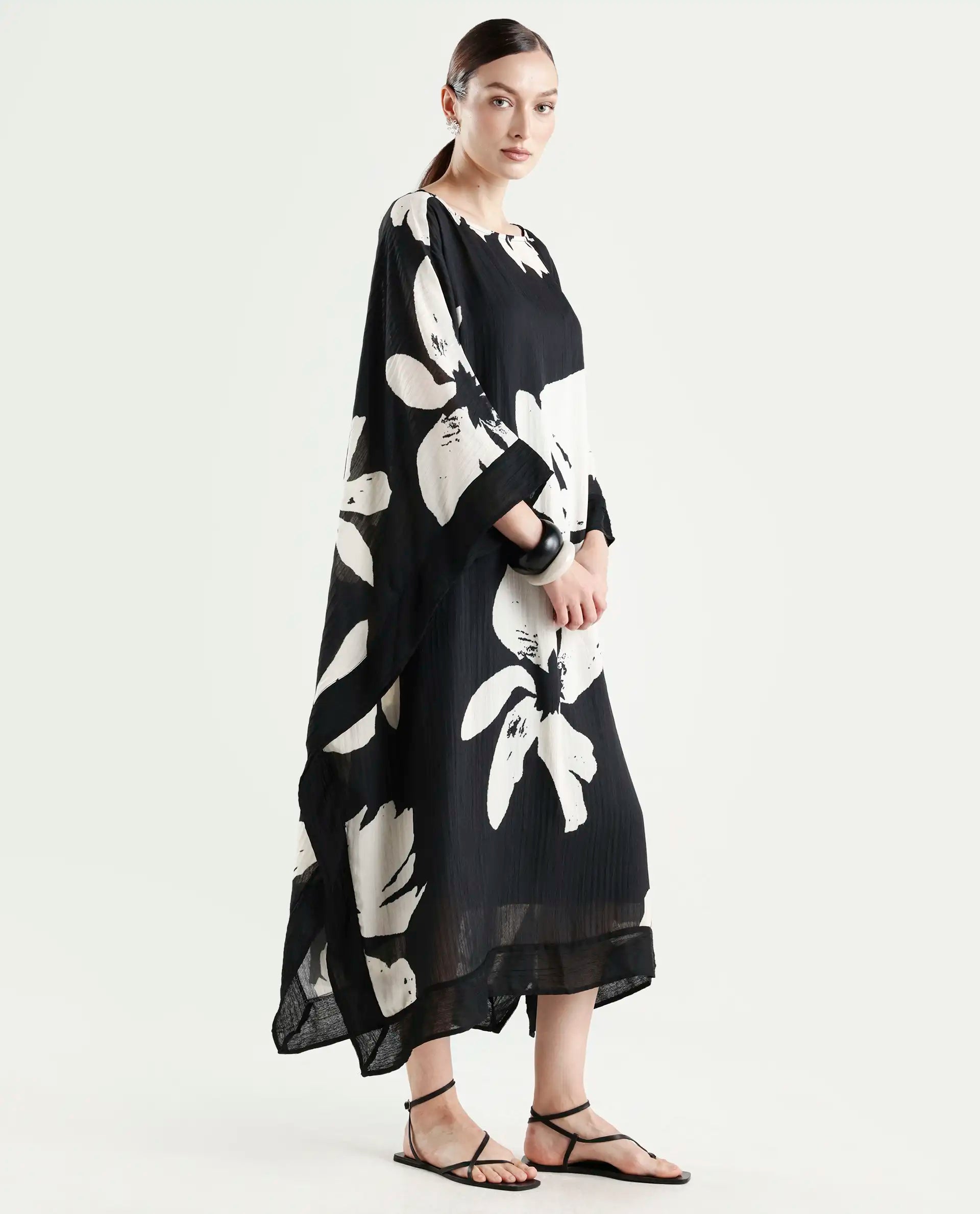 Rareism Women's Janarea Black Polyester Boat Neck Abstract Print Kaftan Sleeve Midi Kaftan Dress