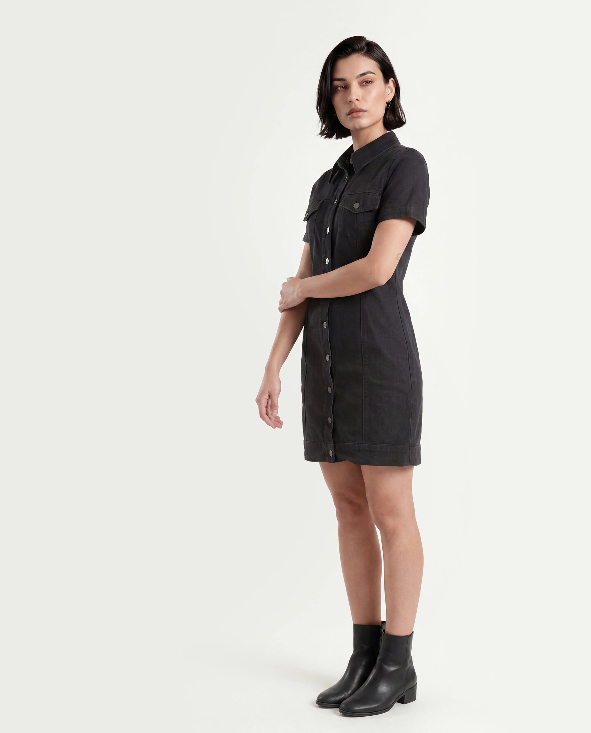 Rareism Women's Thio Black Cotton Blend Spread Collar Plain Knee Length Fitted Dress