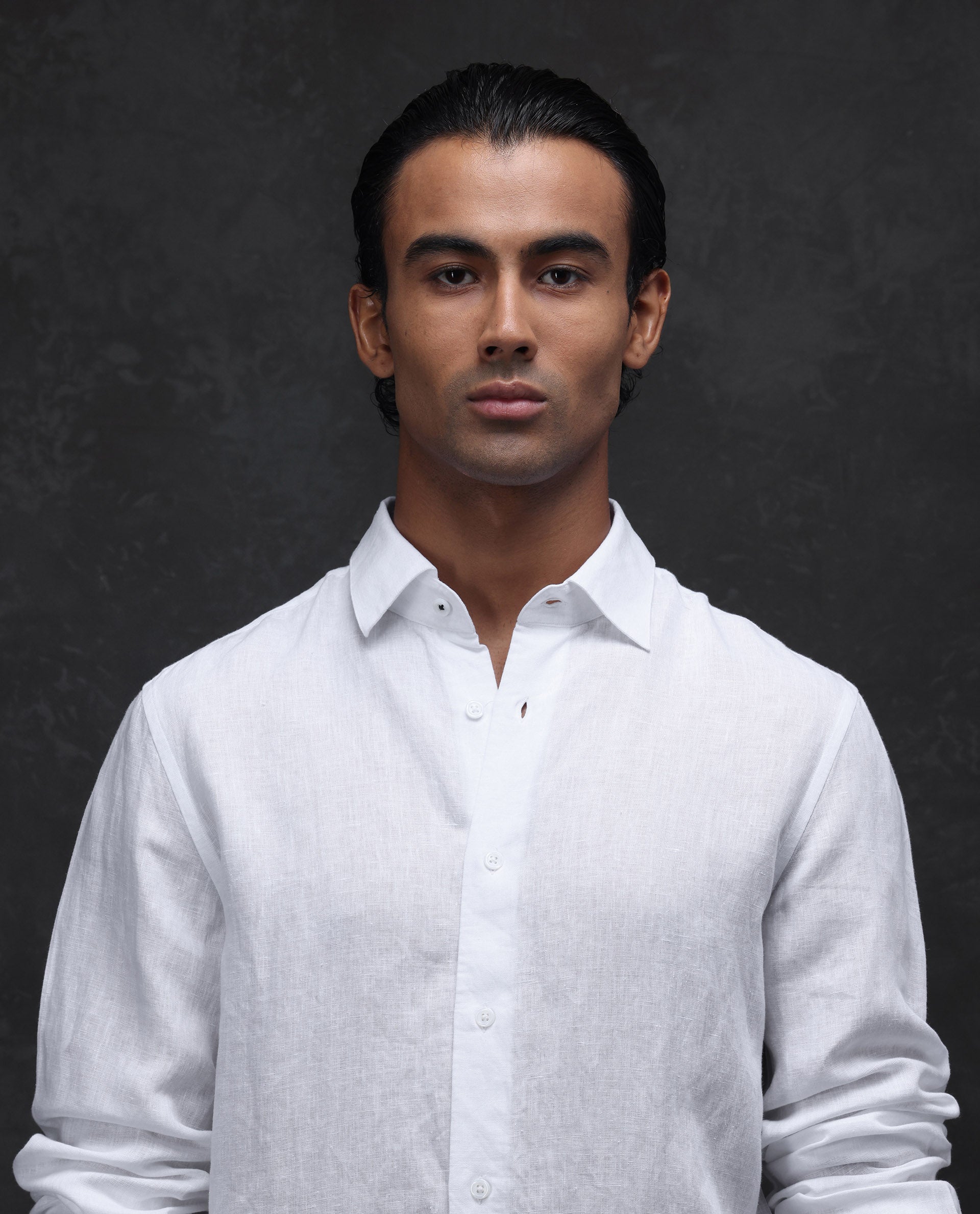 Rare Rabbit Men's Linex Ls-25 White Linen Blend Plain Regular Fit Full Sleeve Collared Shirt