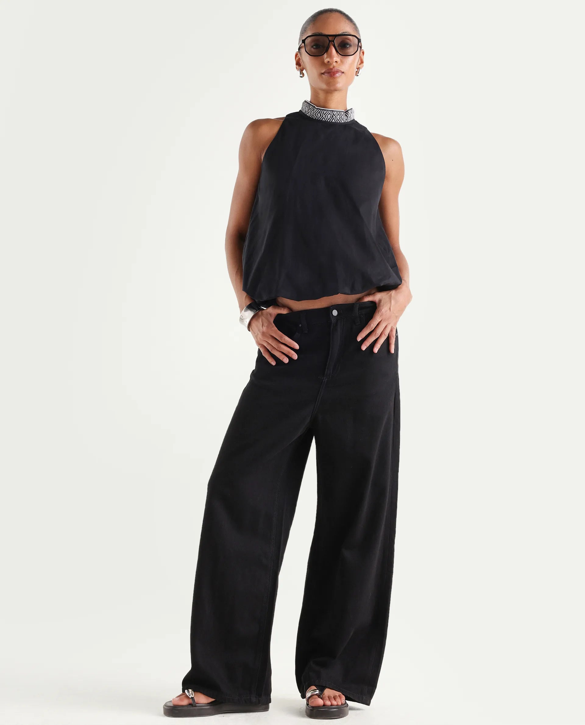 Rareism Women's Denik Black Cotton Wide Plain Jeans