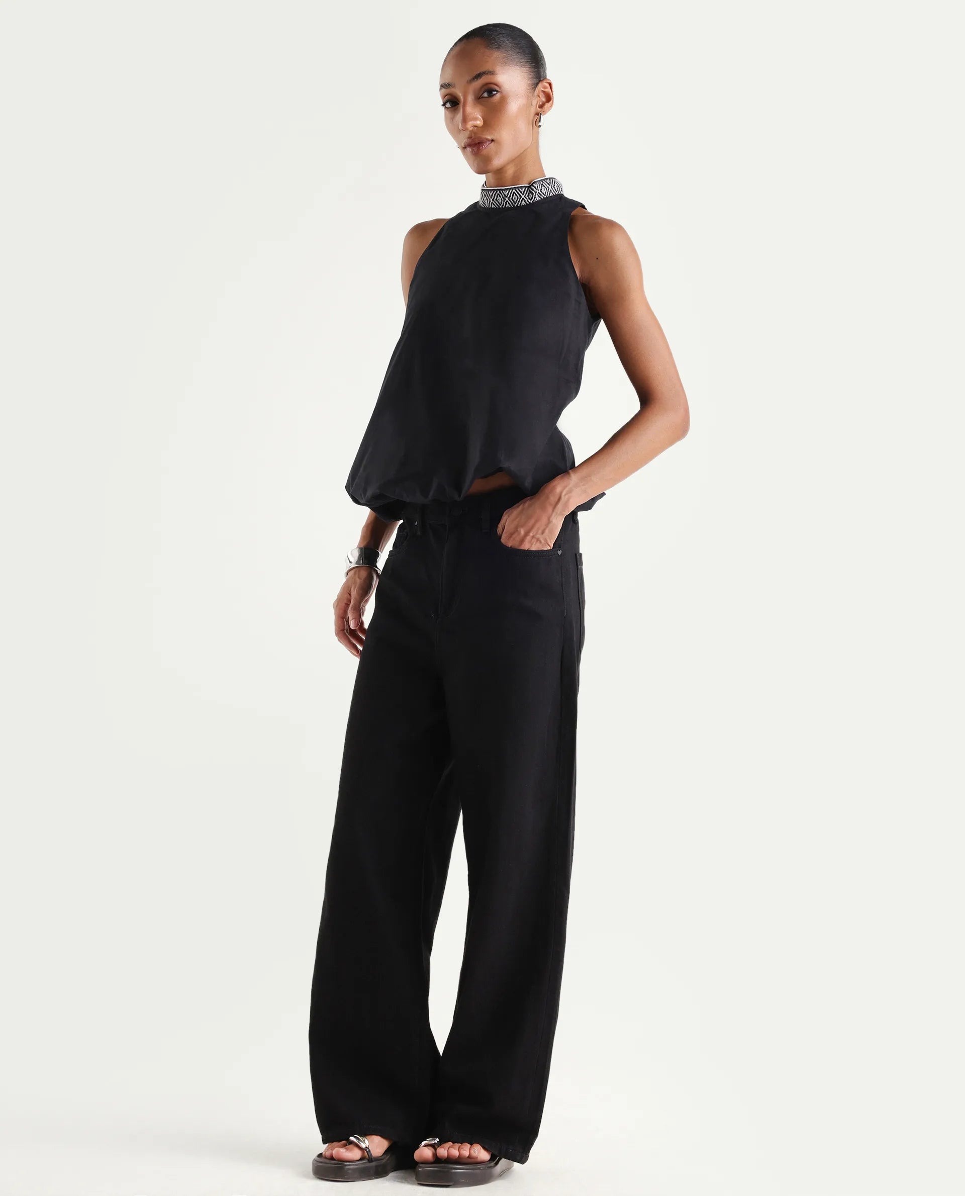 Rareism Women's Denik Black Cotton Wide Plain Jeans
