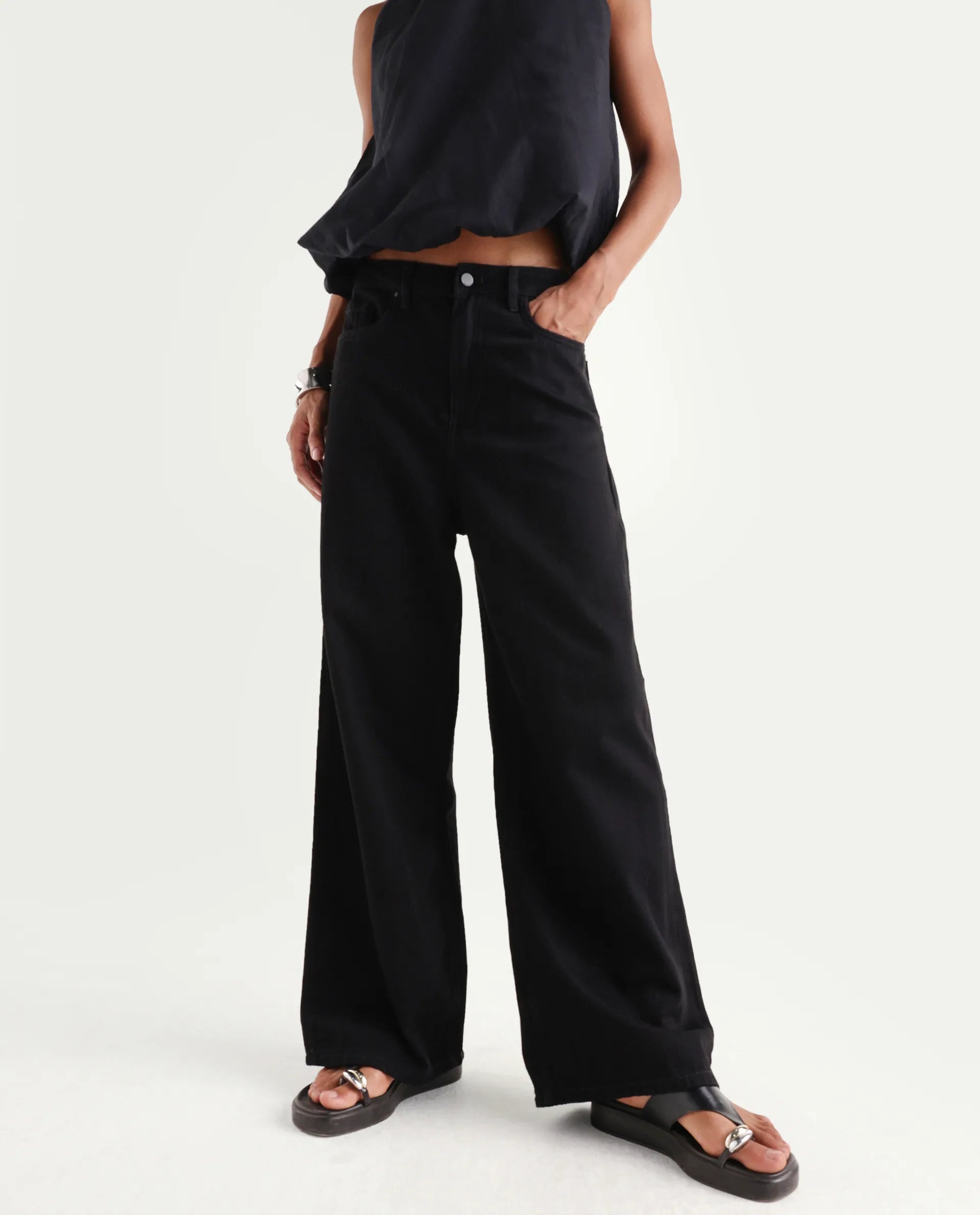 Rareism Women's Denik Black Cotton Wide Plain Jeans
