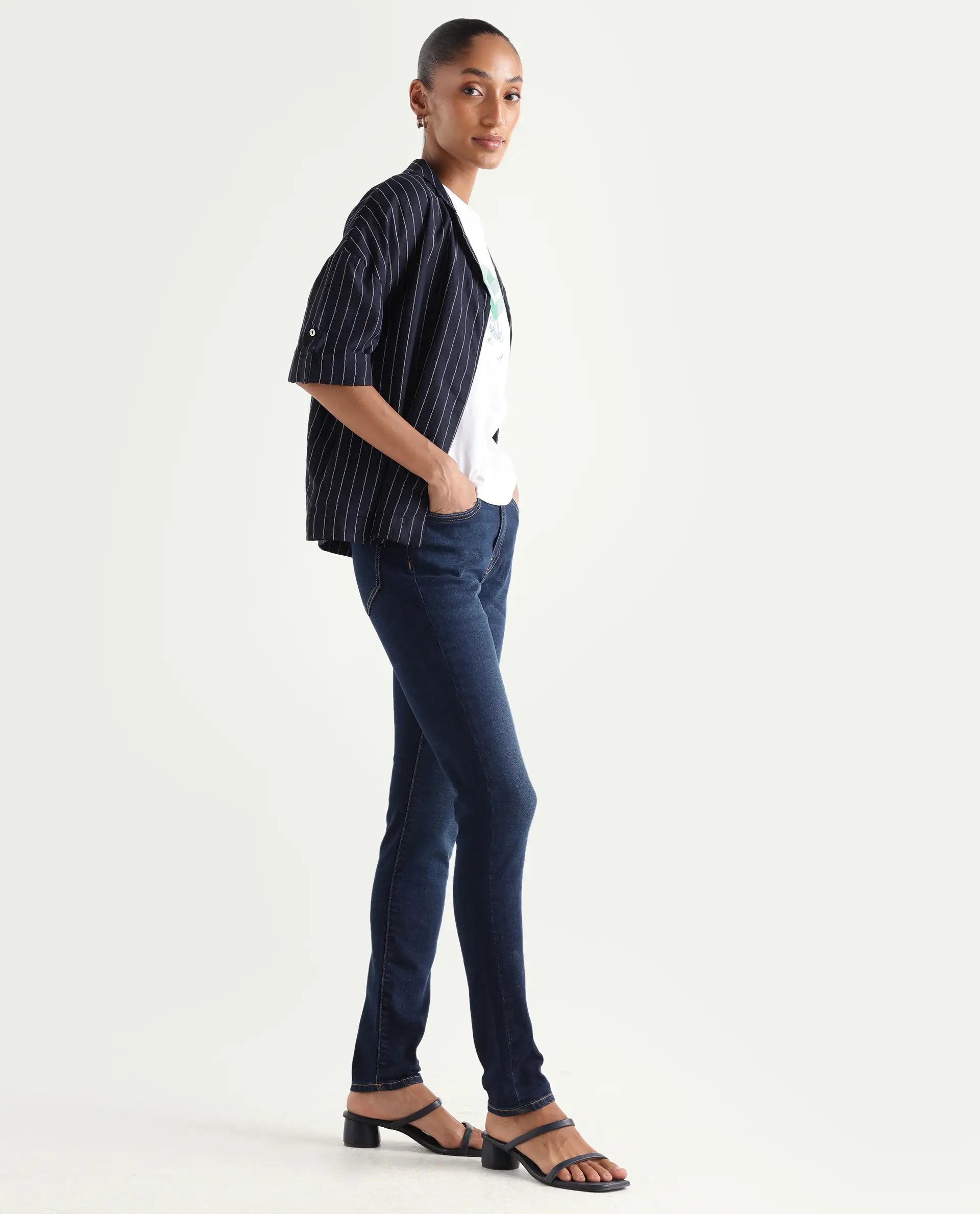 Rareism Women's Denyo Blue Cotton Blend Skinny Plain Jeans