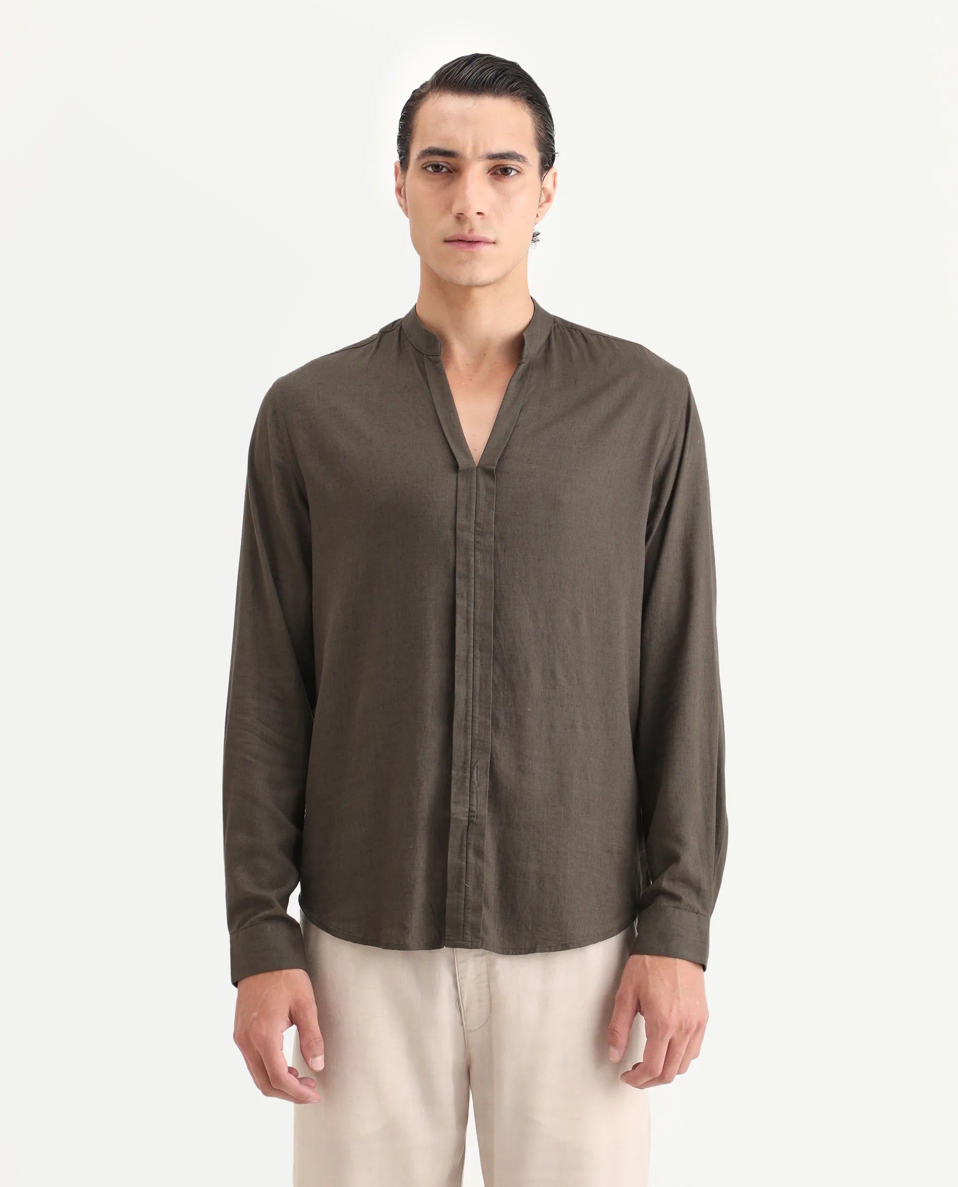 Rare Rabbit Men Kurt Dark Olive Linen Blend Fabric Full Sleeve Mandarin Collar Button Closure Plain Shirt