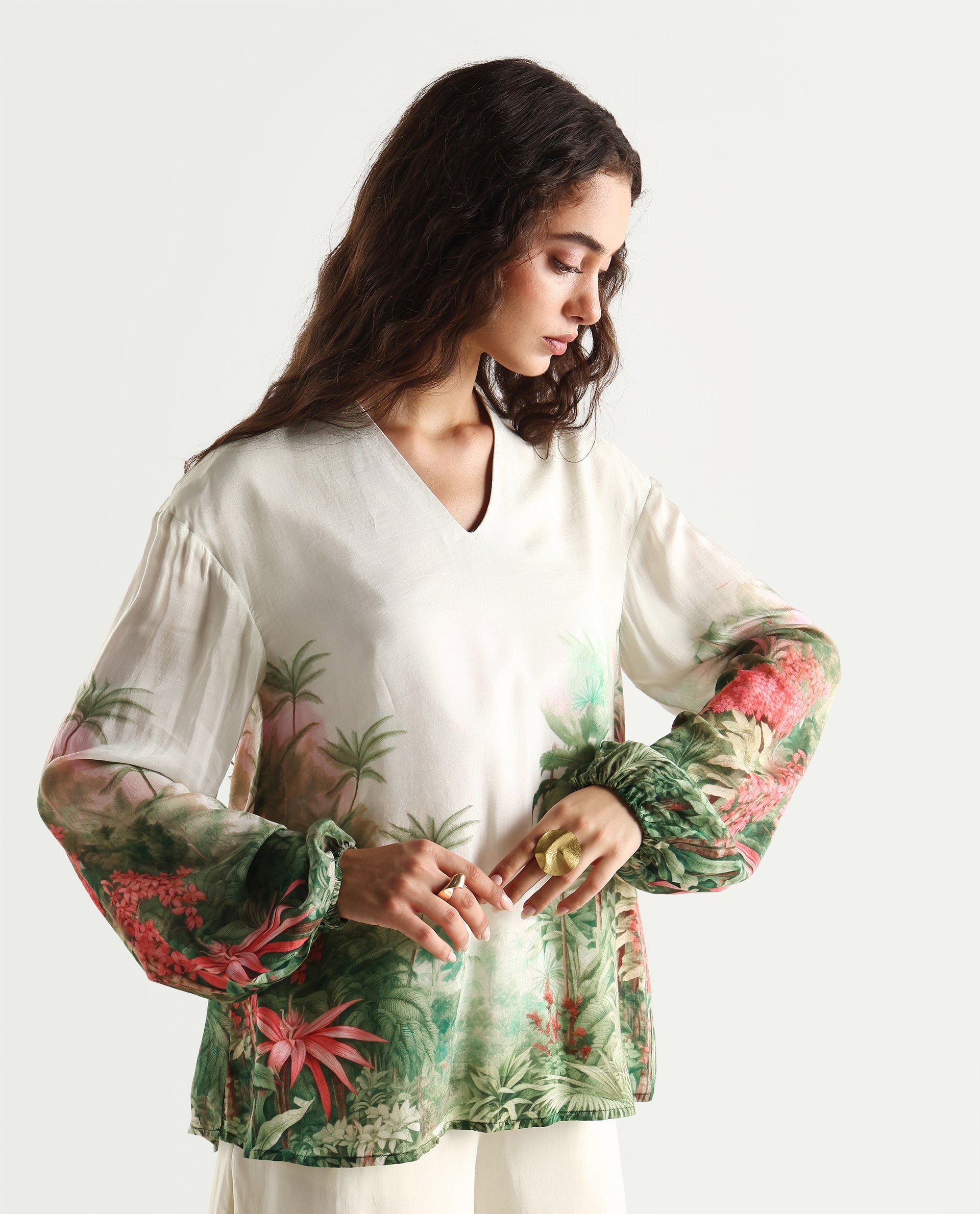 Rareism Women's Rontro T Green Cotton Blend V-Neck Tropical Print Bishop Sleeve Regular Fit Top