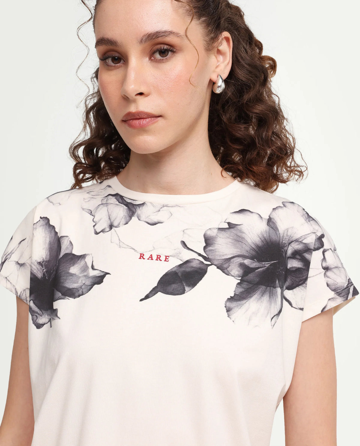 Rareism Women's Zern Off White Cotton Blend Half Sleeve Relaxed Fit Digital Print T-Shirt