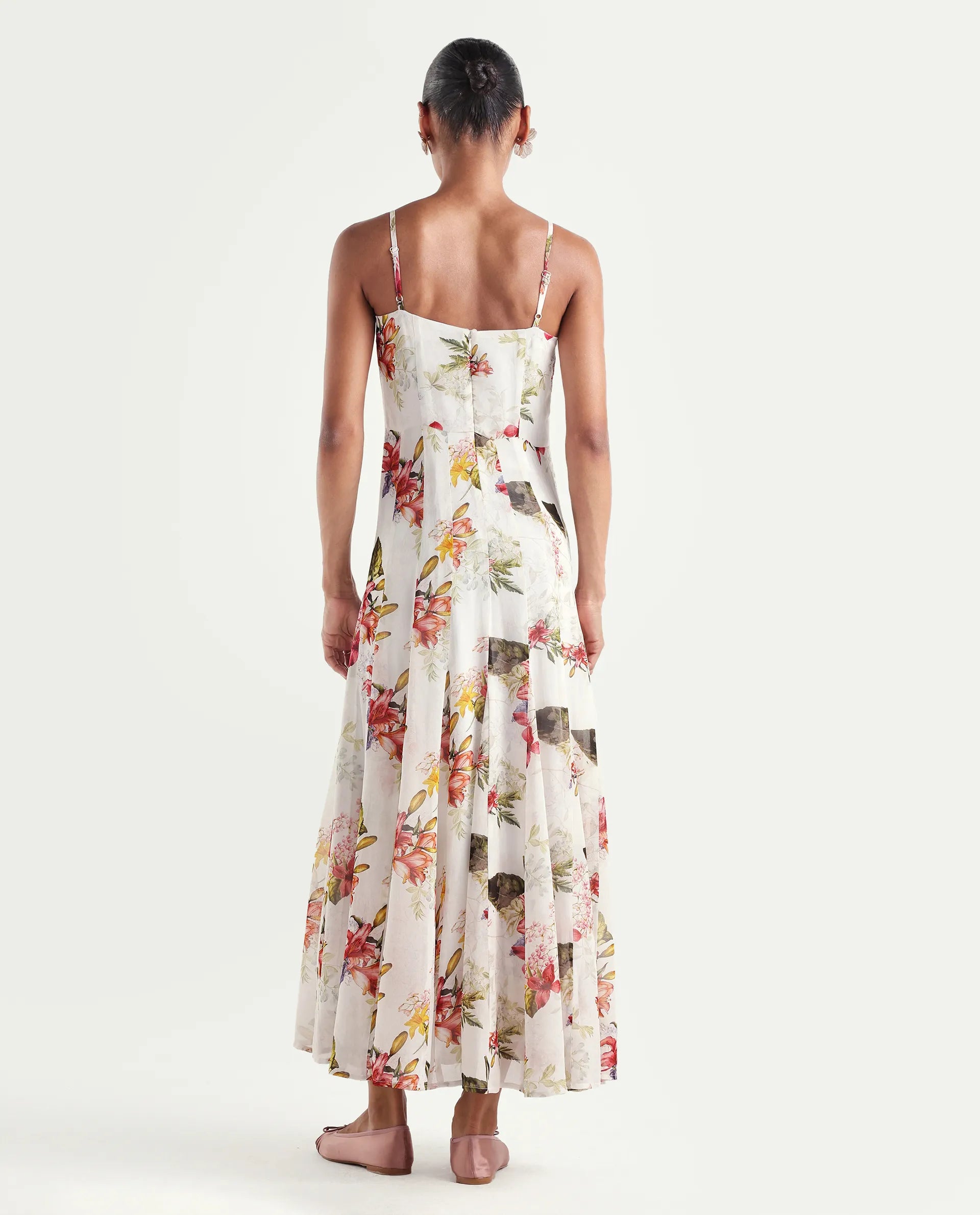 Rareism Women's Ailsa Off White Viscose Blend Sleeveless Fit And Flare Floral Print Dress