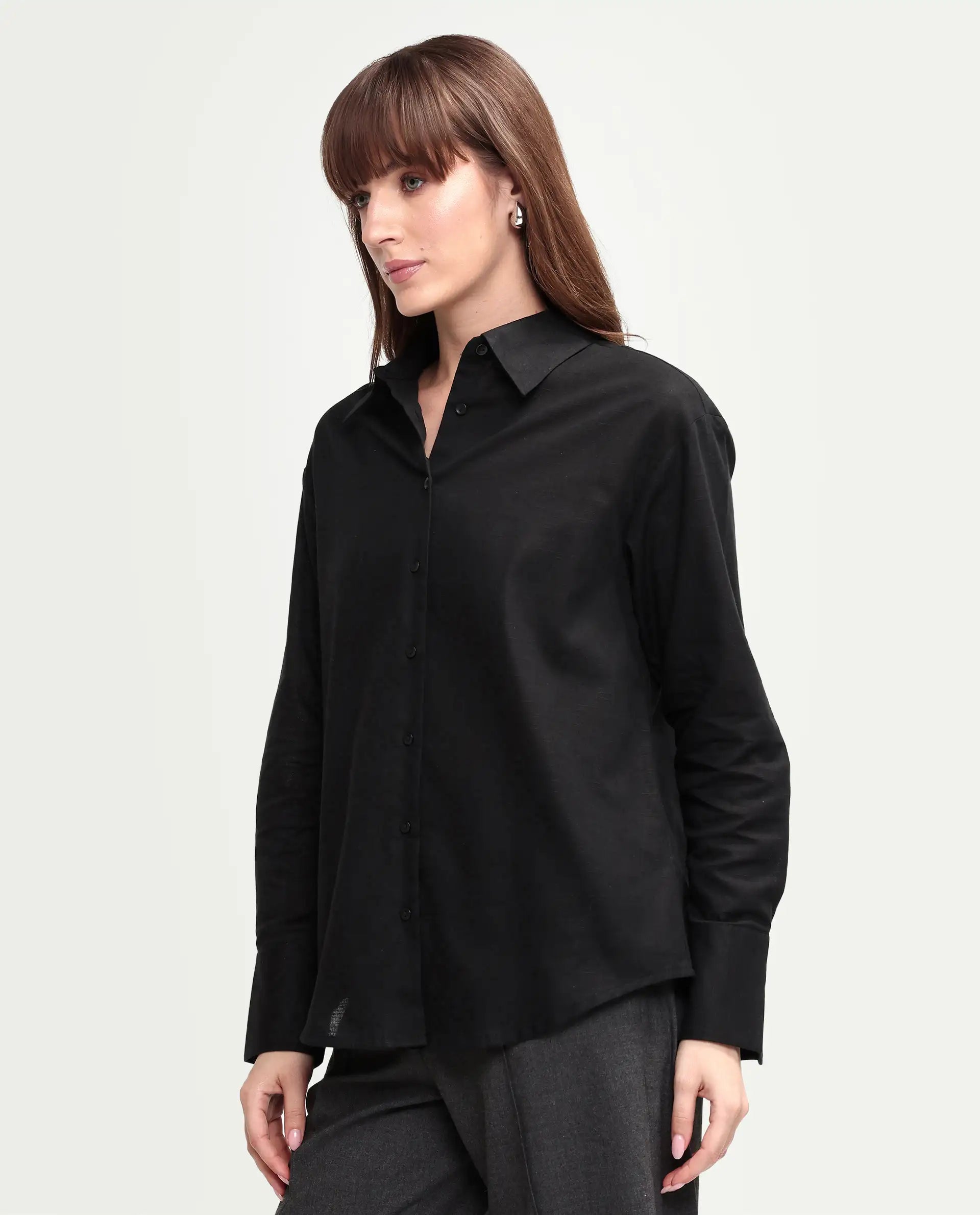 Rareism Women's Mewok Black Cotton Full Sleeve Spread Collar Regular Plain Shirt