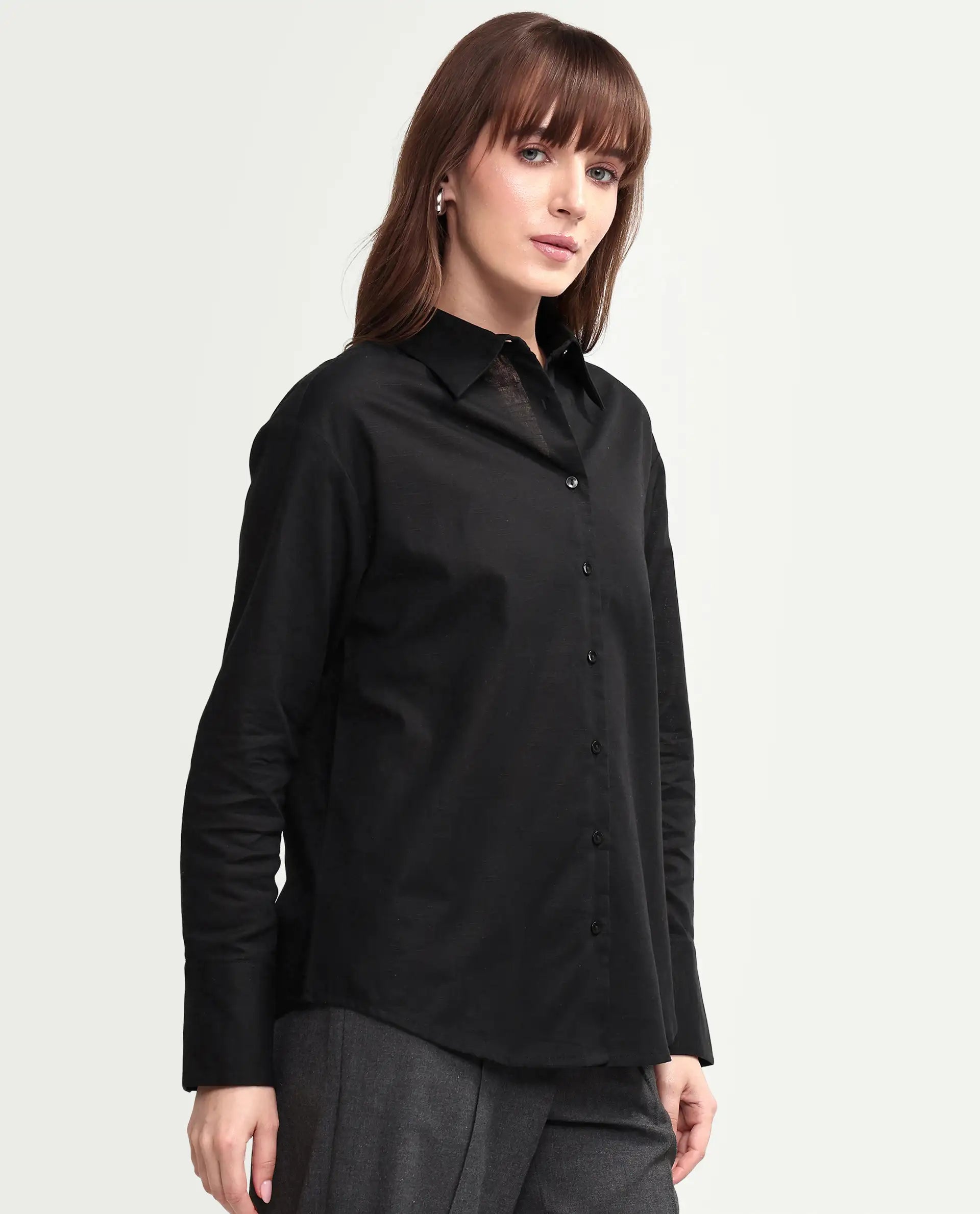Rareism Women's Mewok Black Cotton Full Sleeve Spread Collar Regular Plain Shirt
