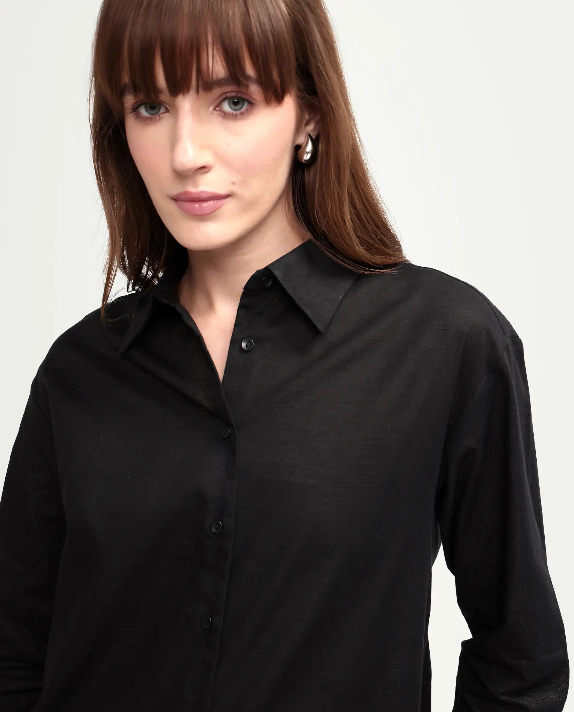 Rareism Women's Mewok Black Cotton Full Sleeve Spread Collar Regular Plain Shirt