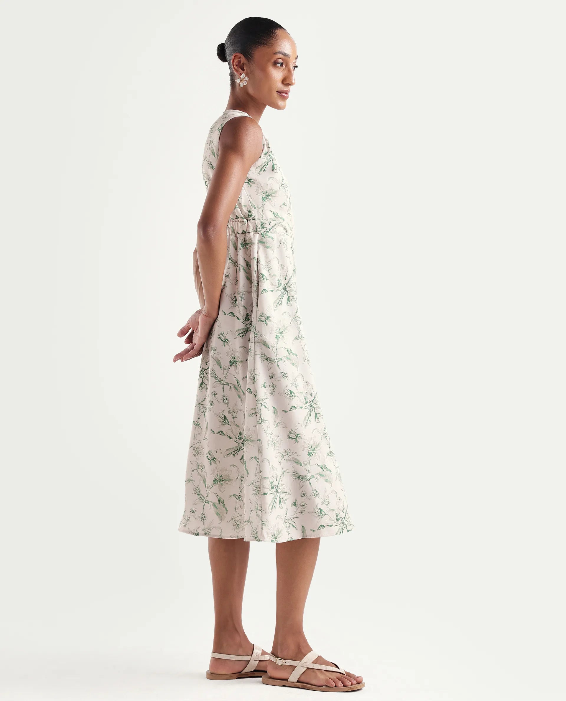 Rareism Women's Eletass26 Light Green Sleeveless V-Neck A-Line Printed Dress