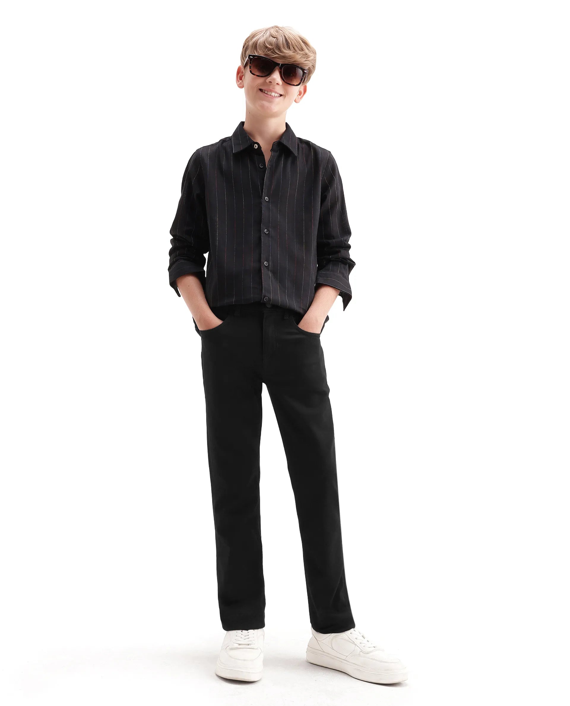 Rare Ones Kids Kreto Black Cotton Blend Fabric Button And Zipper Closure Slim Fit Jeans