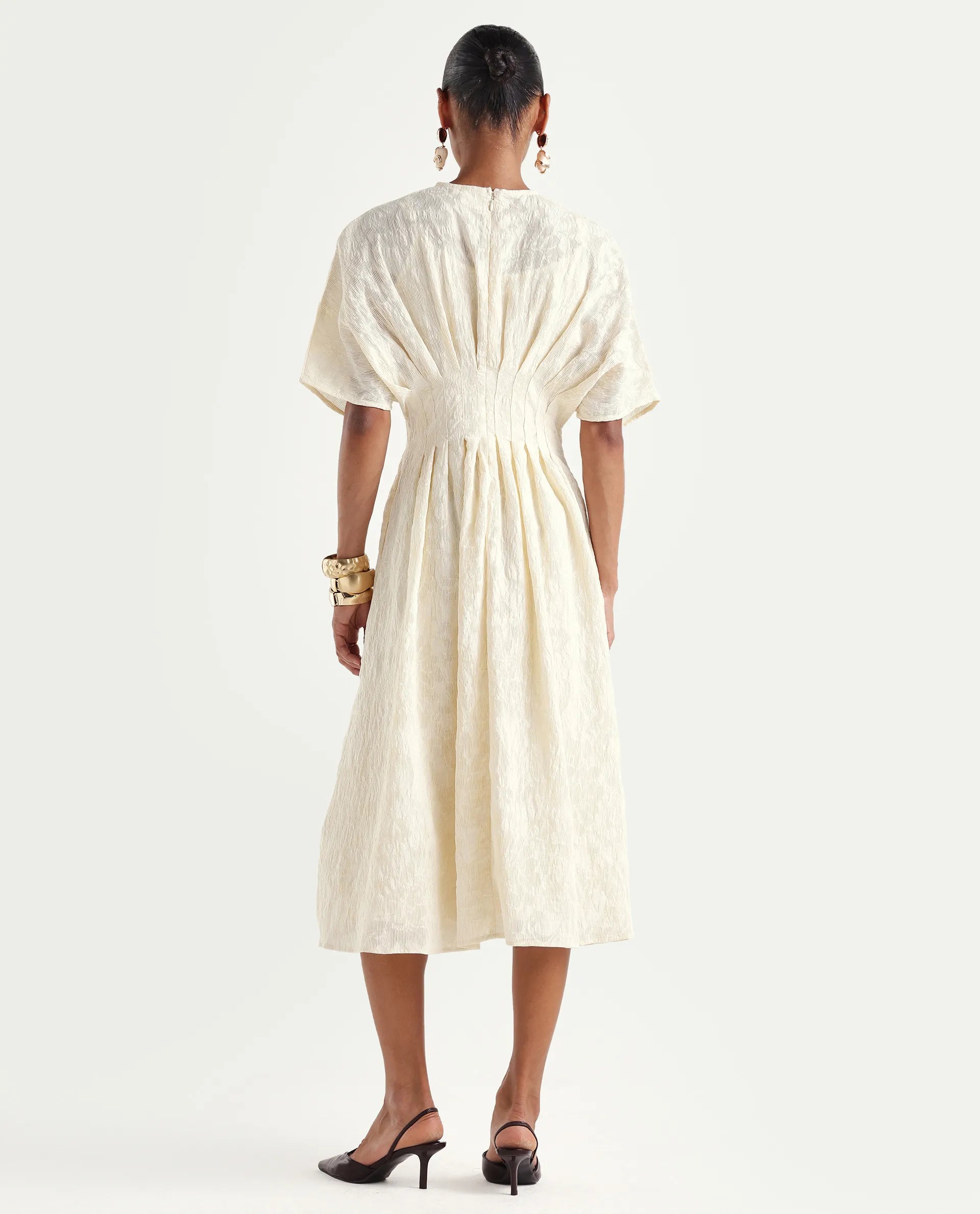 Rareism Women's Hant Off White Viscose Blend Crew Neck Fit And Flare Plain Dress