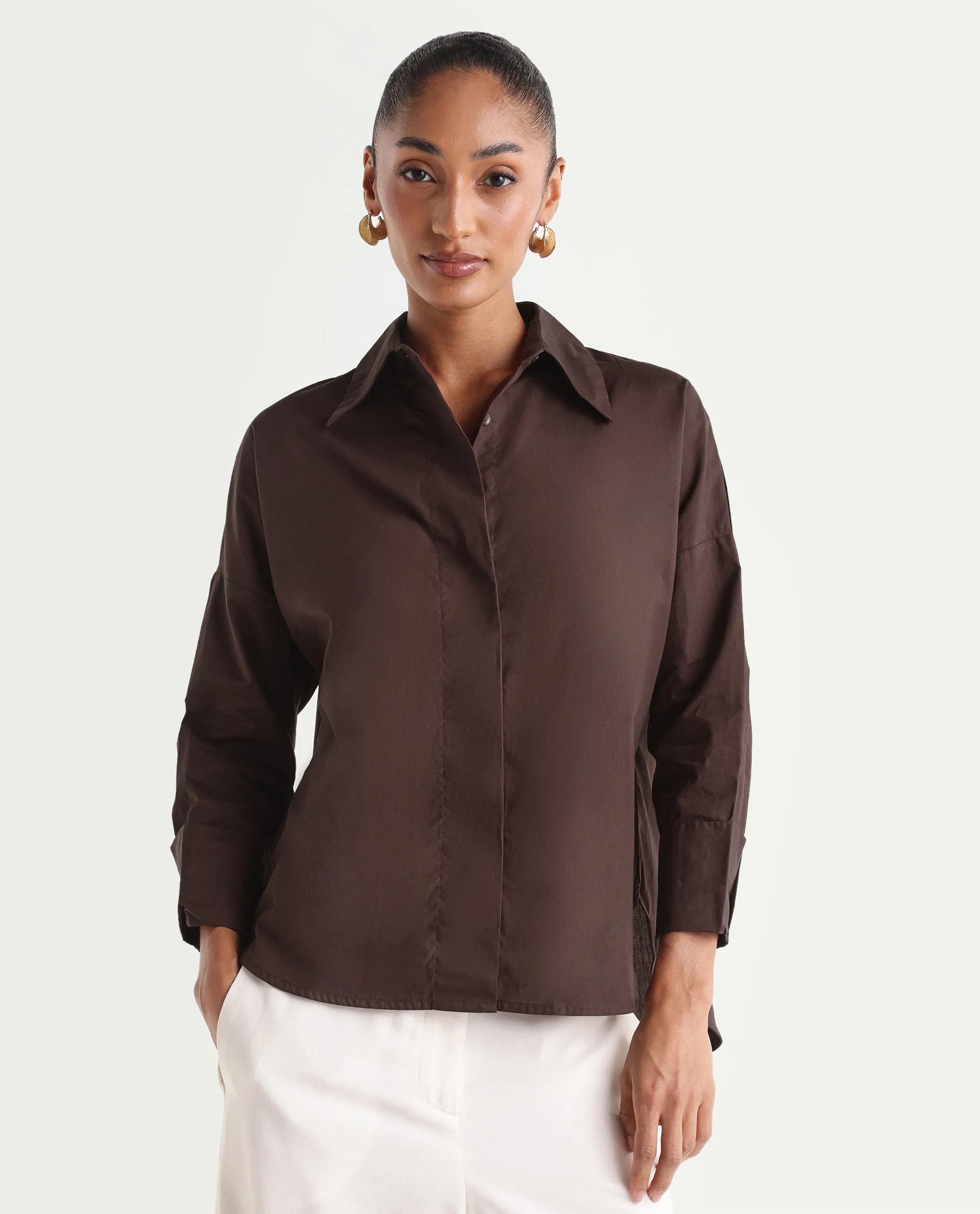Rareism Women's Oni Brown Cotton Spread Collar Button Boxy Plain Shirt