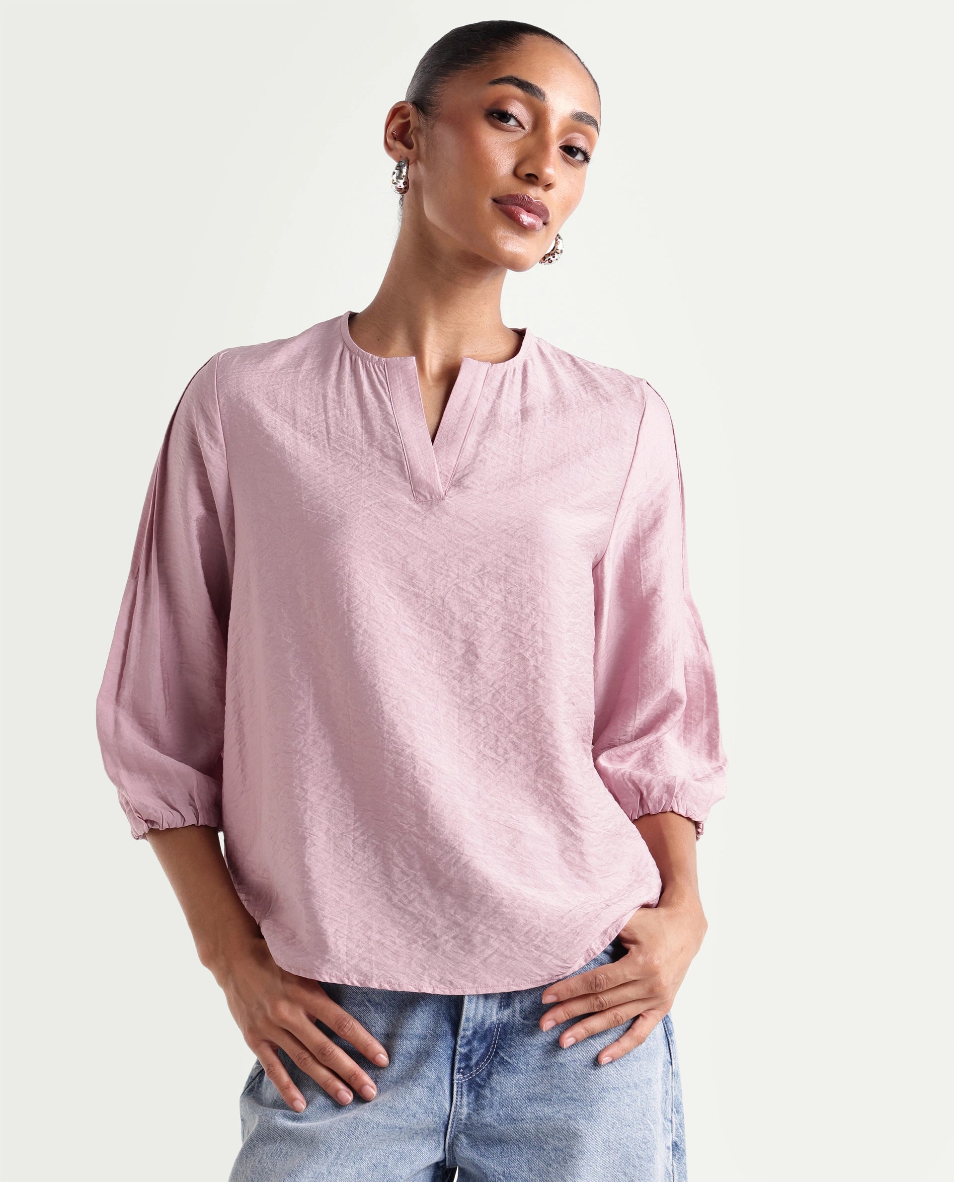 Rareism Women's Varekon Dusky Pink Viscose Blend V-Neck Relaxed Plain Top