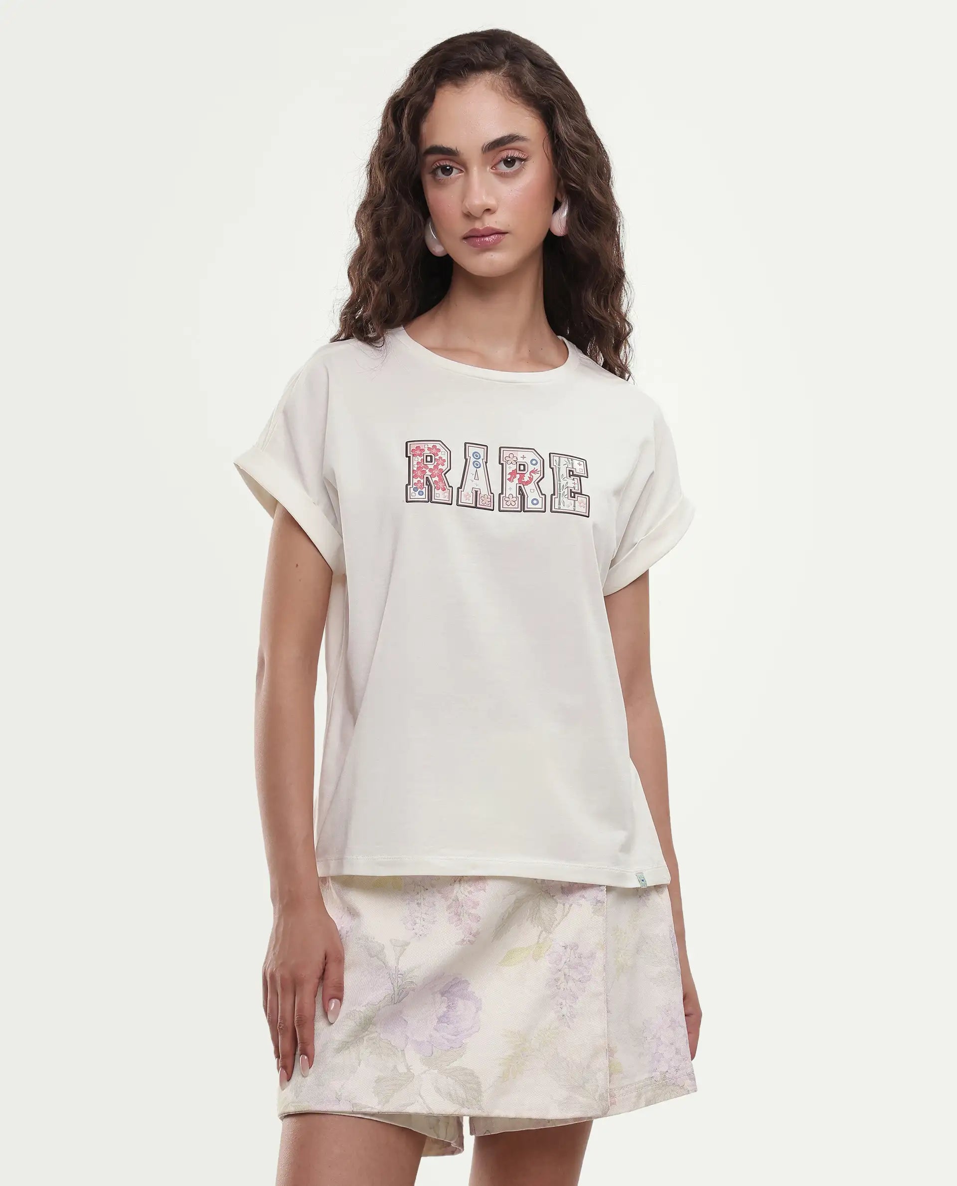 Rareism Women's Majo Off White Cotton Blend Fabric Crew Neck Relaxed Typography Print T-Shirt