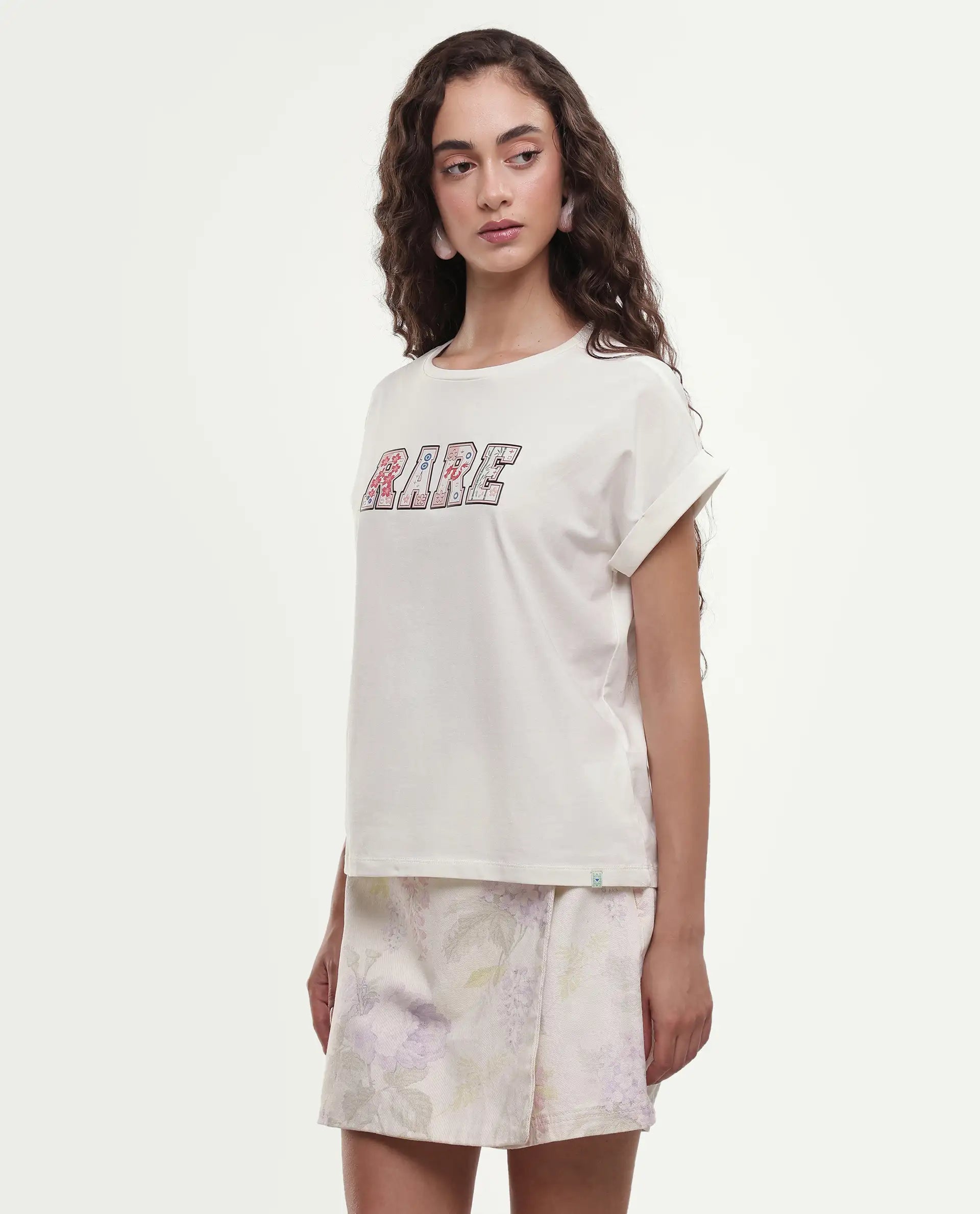 Rareism Women's Majo Off White Cotton Blend Fabric Crew Neck Relaxed Typography Print T-Shirt