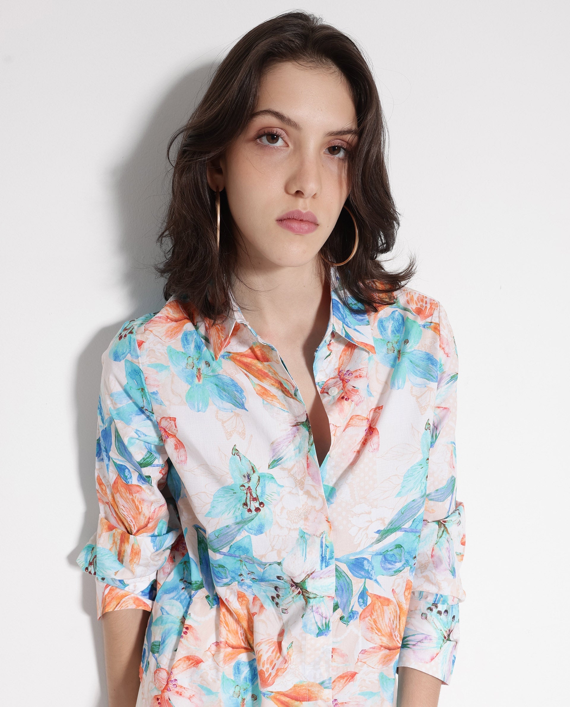 Rareism Women Abbi-SC Off White Cuffed Sleeve Collared Collar Button Relaxed Fit Floral Print Top