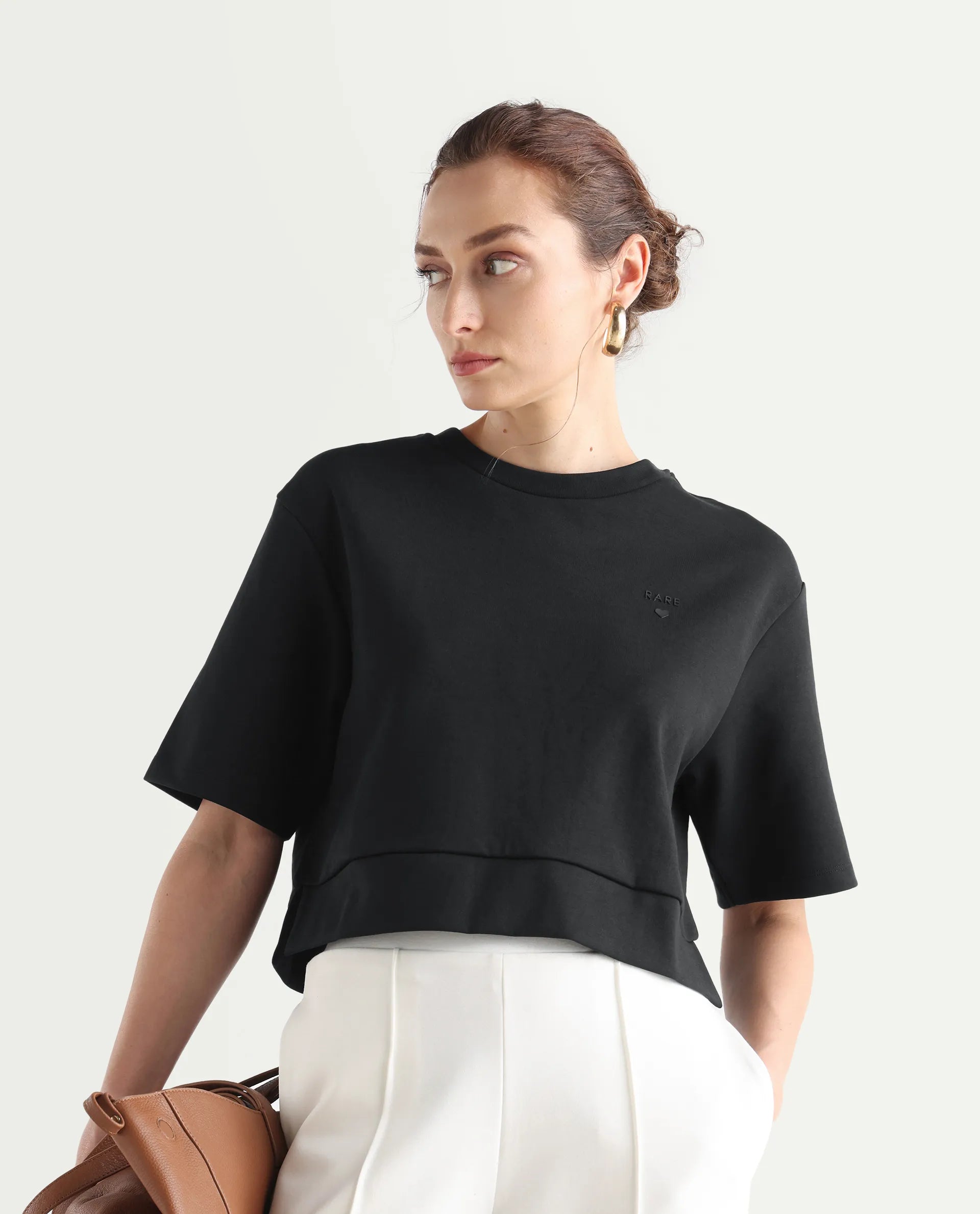 Rareism Women's Aftok T Black Cotton Blend Crew Neck Plain Crop Regular Fit T-Shirt