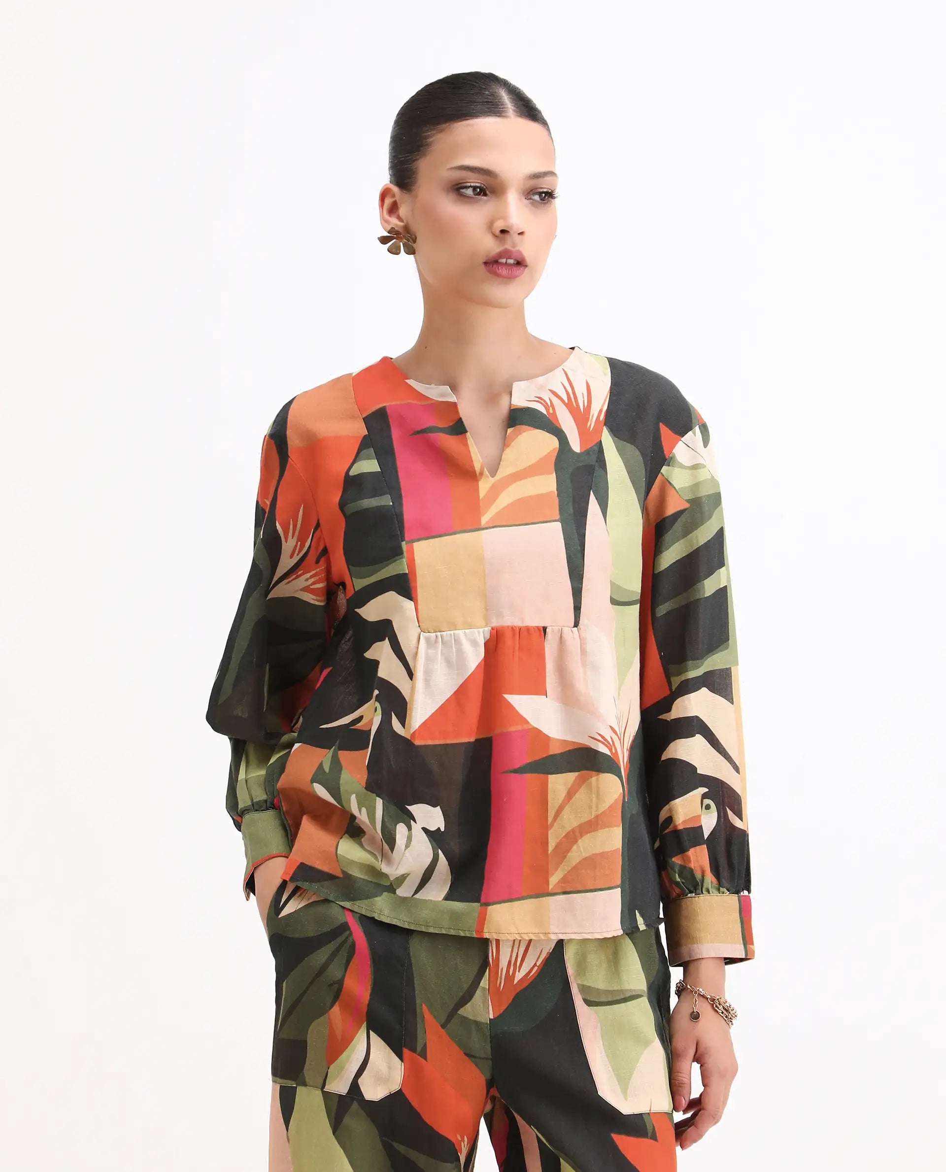 Rareism Women's Agenia-T Pastel Multi Cotton Blend Crew Neck Abstract Print Bishop Sleeve Regular Fit Top