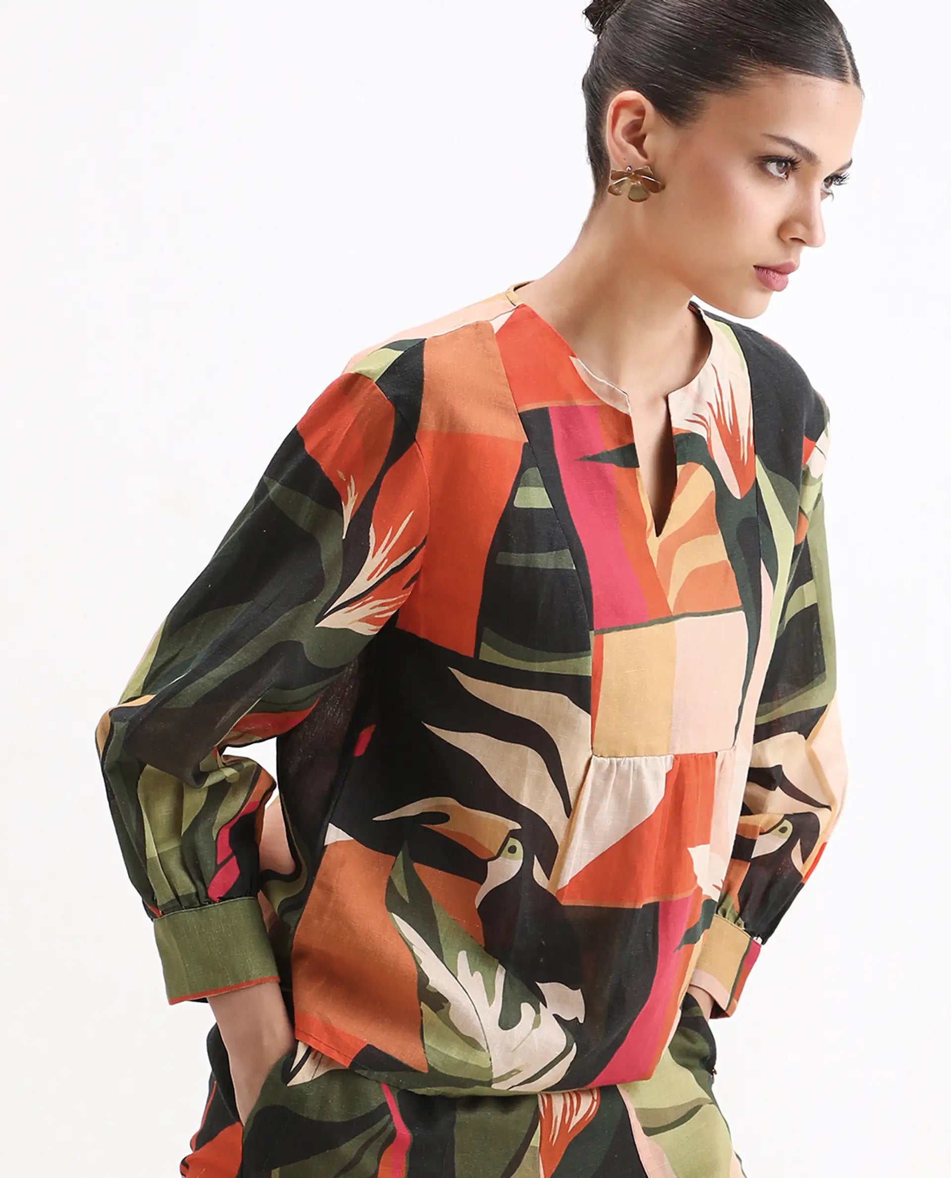 Rareism Women's Agenia-T Pastel Multi Cotton Blend Crew Neck Abstract Print Bishop Sleeve Regular Fit Top