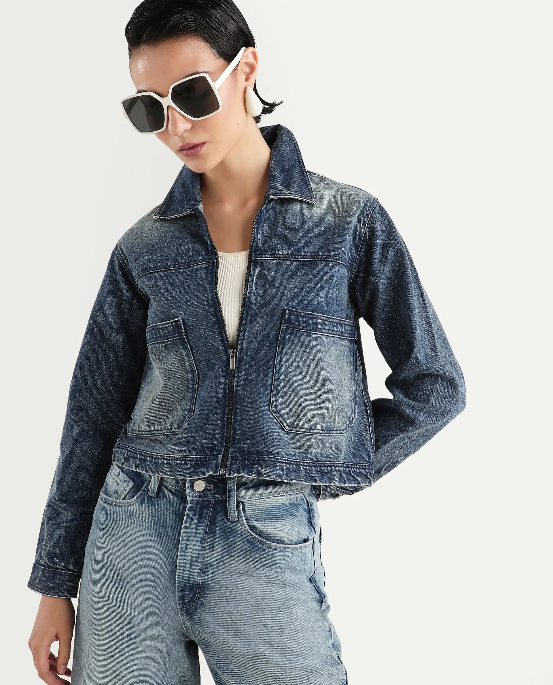 Rareism Women's Alino Blue Cotton Spread Collar Plain Cuffed Sleeve Regular Fit Jacket