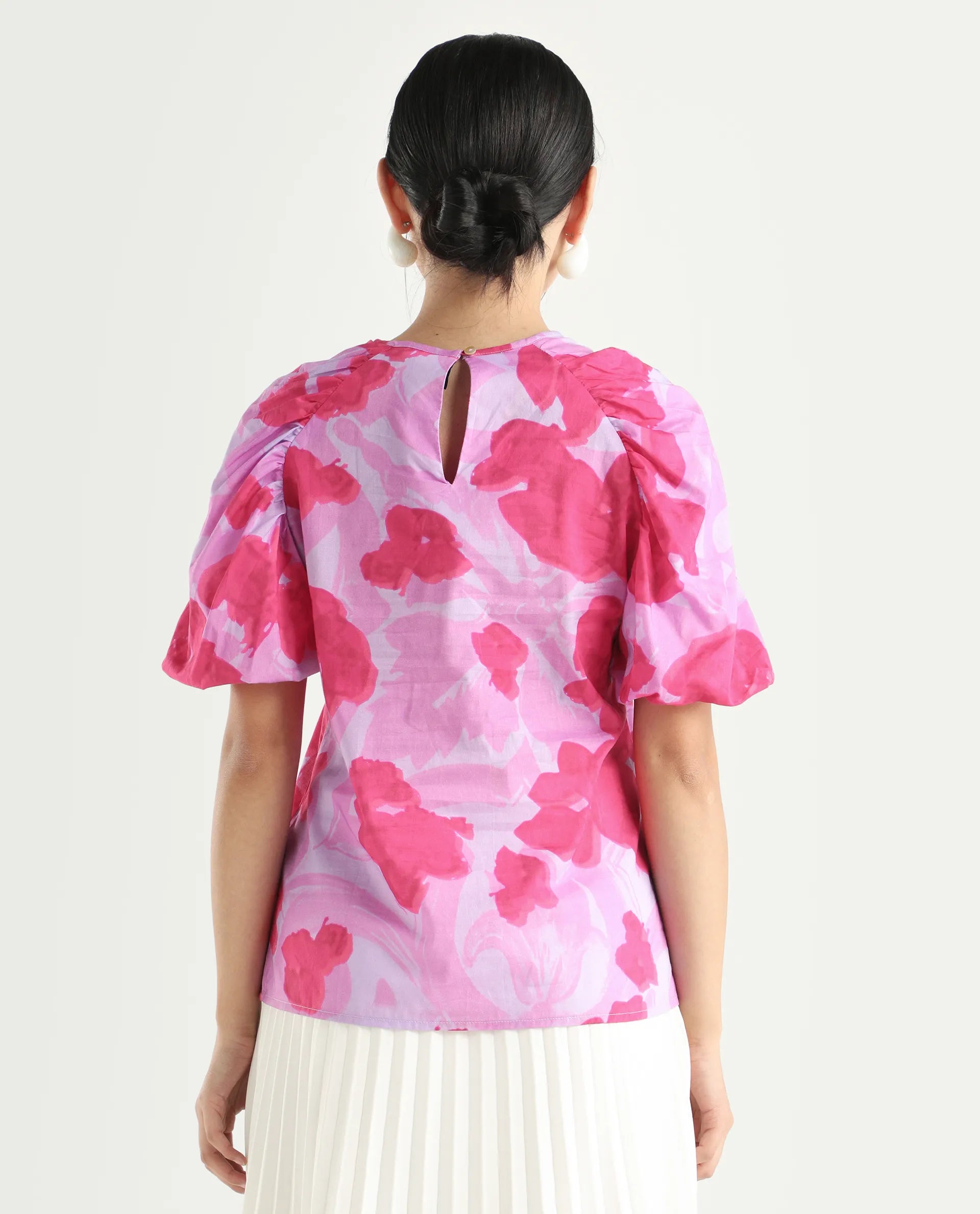 Rareism Women's Alpen Light Purple Cotton Crew Neck Floral Print Puff Sleeves Relaxed Fit Top