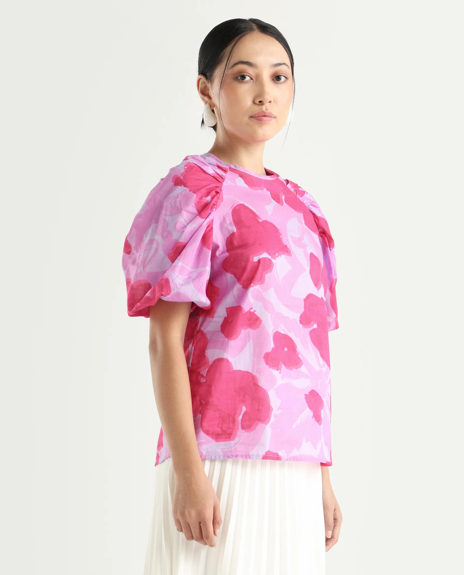 Rareism Women's Alpen Light Purple Cotton Crew Neck Floral Print Puff Sleeves Relaxed Fit Top