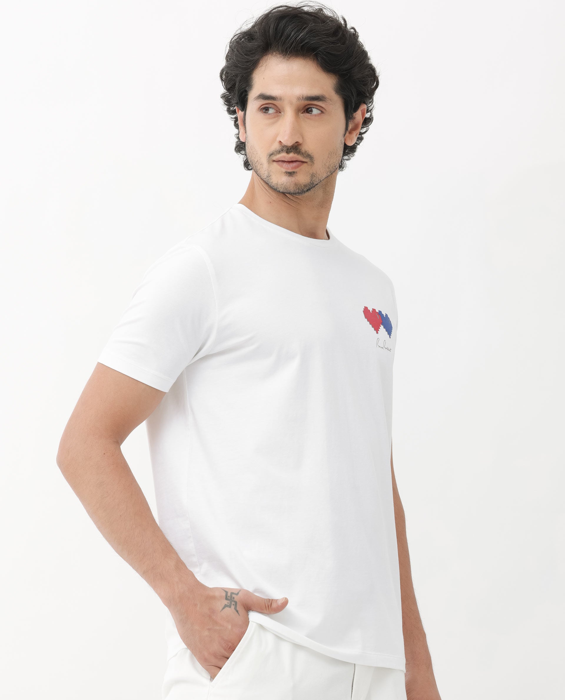 Rare Rabbit Mens Aorta-1 White Cotton Lycra Fabric Short Sleeve Skinny Fit Graphic Print T-Shirt