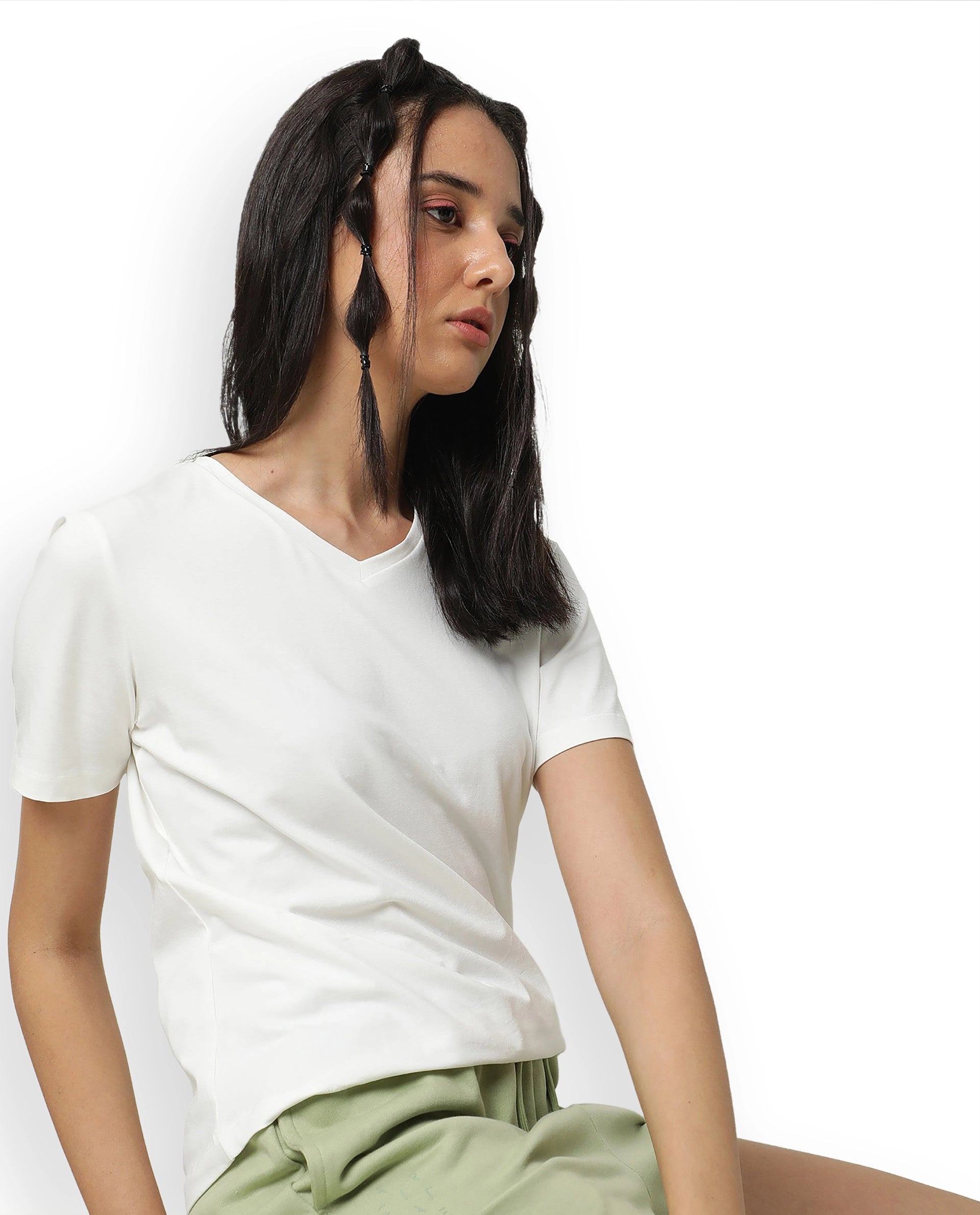 Rareism Women Arvi Off White Cotton Blend Fabric Regular Fit Half Sleeves Solid V-Neck T-Shirt