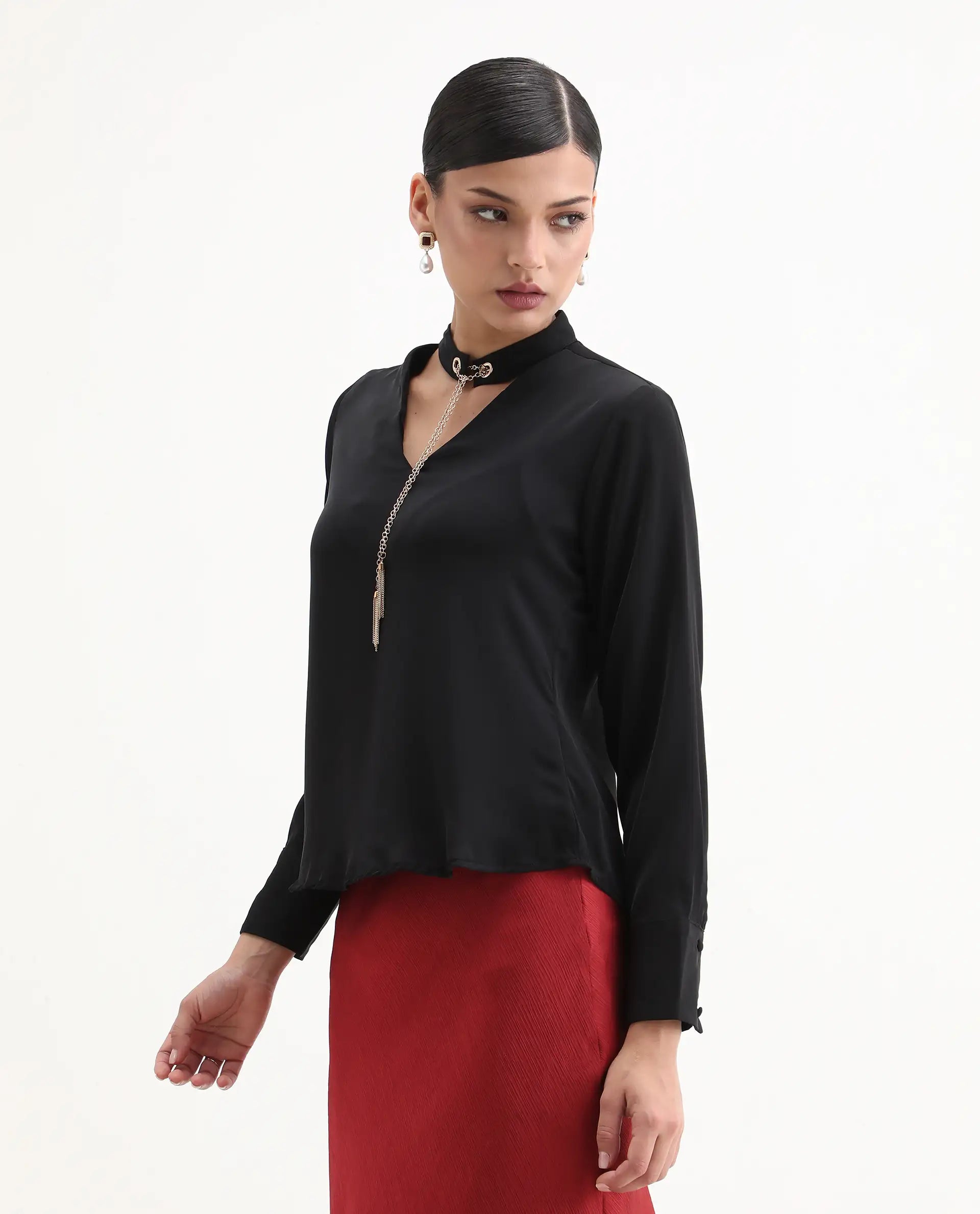 Rareism Women's Ascom Black Milestone V-Neck Plain Cuffed Sleeve Regular Fit Top