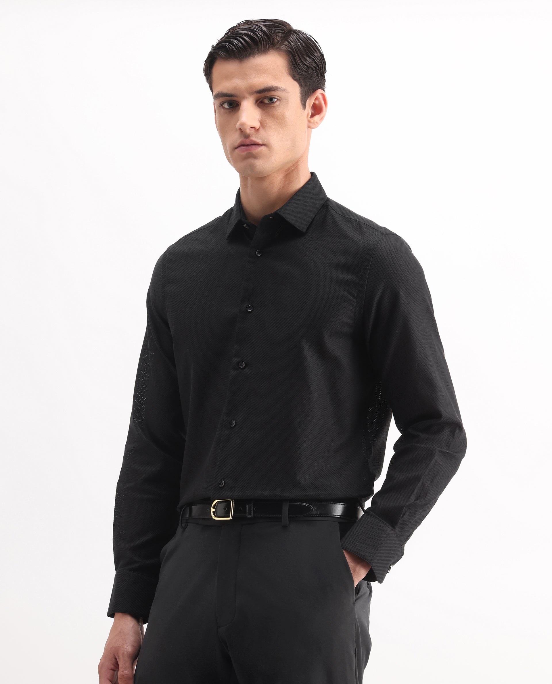 Rare Rabbit Men's Astron 25 Black Cotton Blend Plain Regular Fit Full Sleeve Collared Shirt