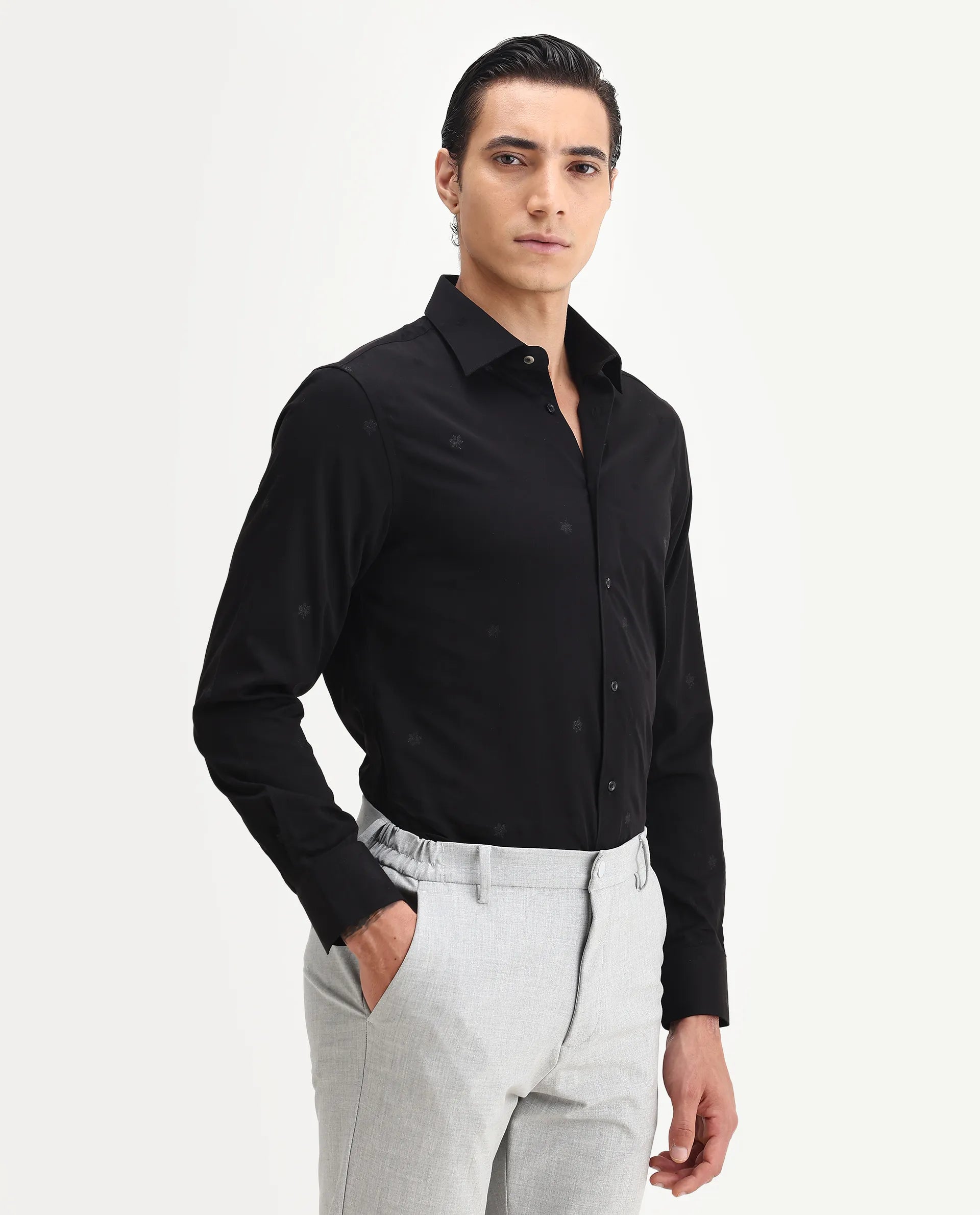 Rare Rabbit Men's Atep Black Cotton Blend Plain Regular Fit Full Sleeve Collared Shirt