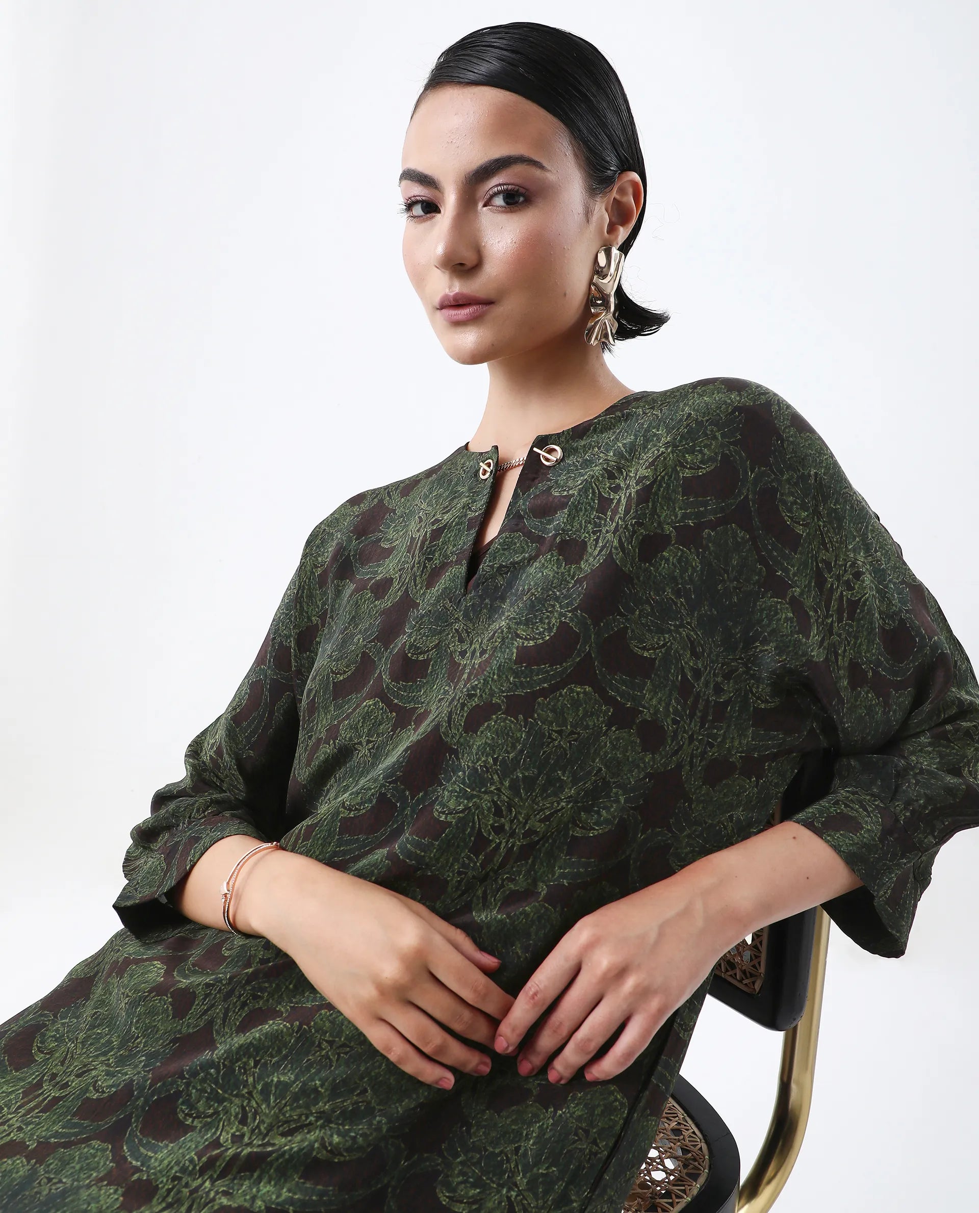 Rareism Women's Avika Green Viscose Round Neck Relaxed Fit Dress