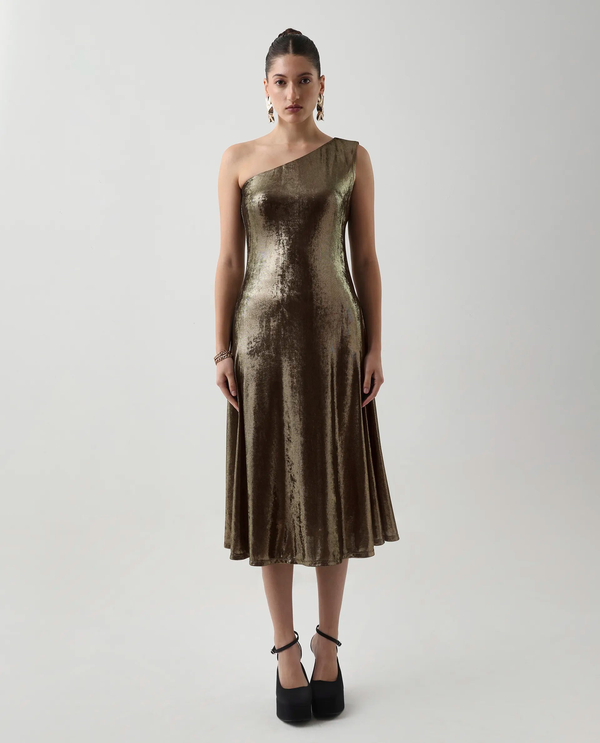 Rareism Women's Avip Gold Polyester One Shoulder Fit And Flare Plain Midi Dress