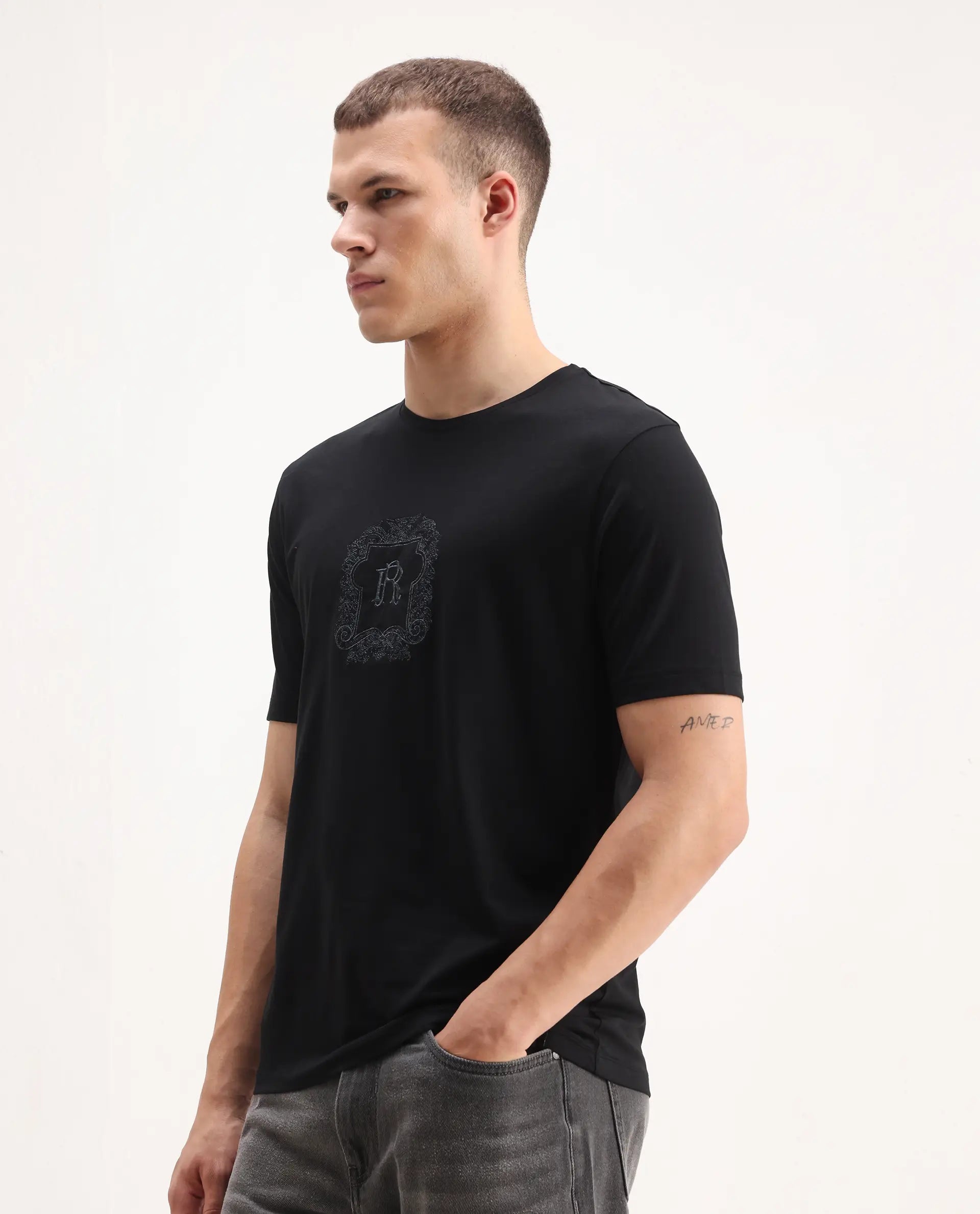 Rare Rabbit Men's Azzo Black Cotton Blend Graphic Print Regular Fit Half Sleeve Crew Neck T-Shirt