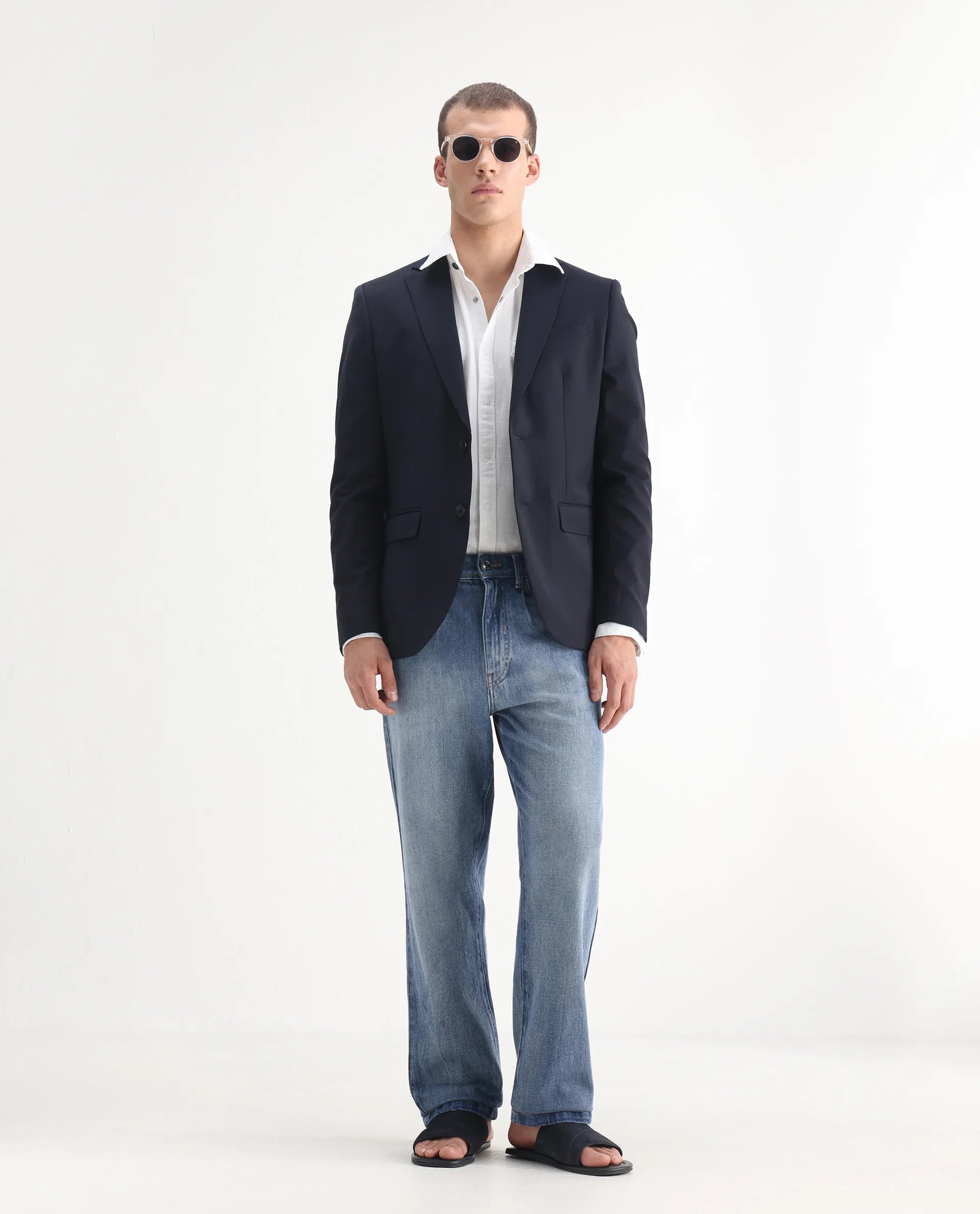 Rare Rabbit Men's Bagg-2 Blue Cotton Plain Morris Regular Fit Jeans