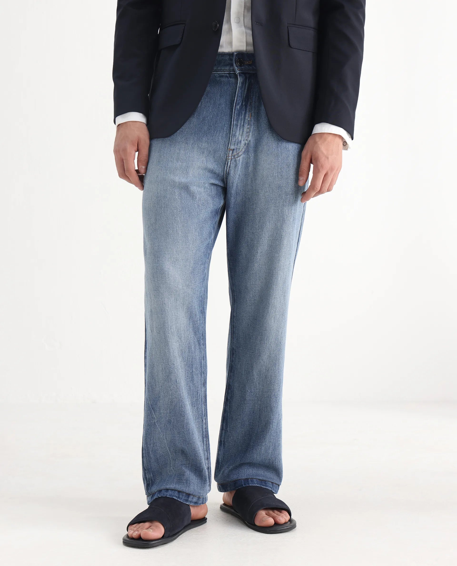 Rare Rabbit Men's Bagg-2 Blue Cotton Plain Morris Regular Fit Jeans