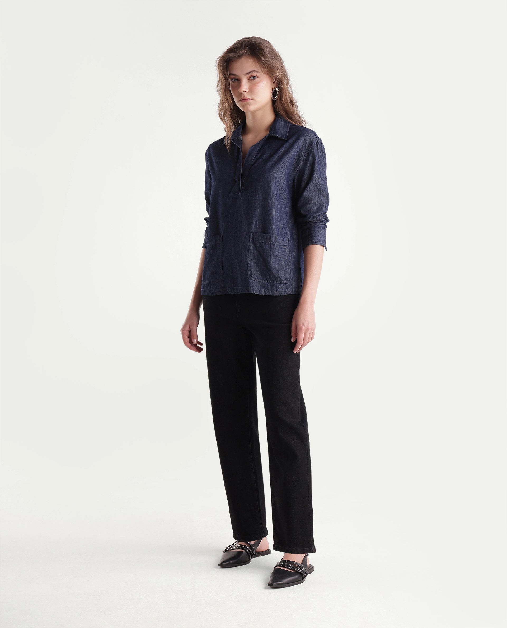 Rareism Women's Barol-1 Black Cotton Blend Shank And Zipper Ankle Barrel Plain Jeans