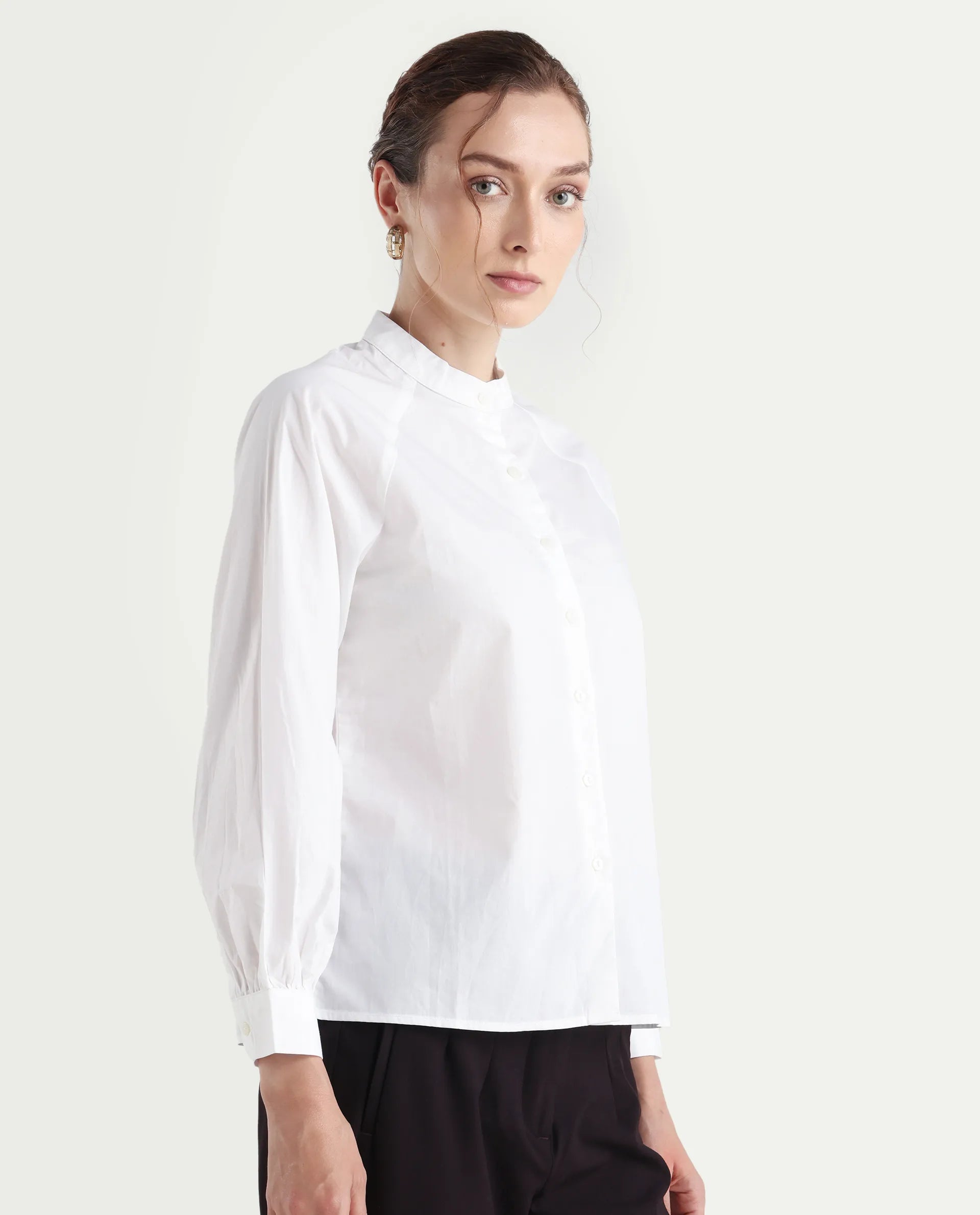 Rareism Women's Bartpo White Cotton Mandarin Collar Plain Raglan Sleeve Regular Fit Top