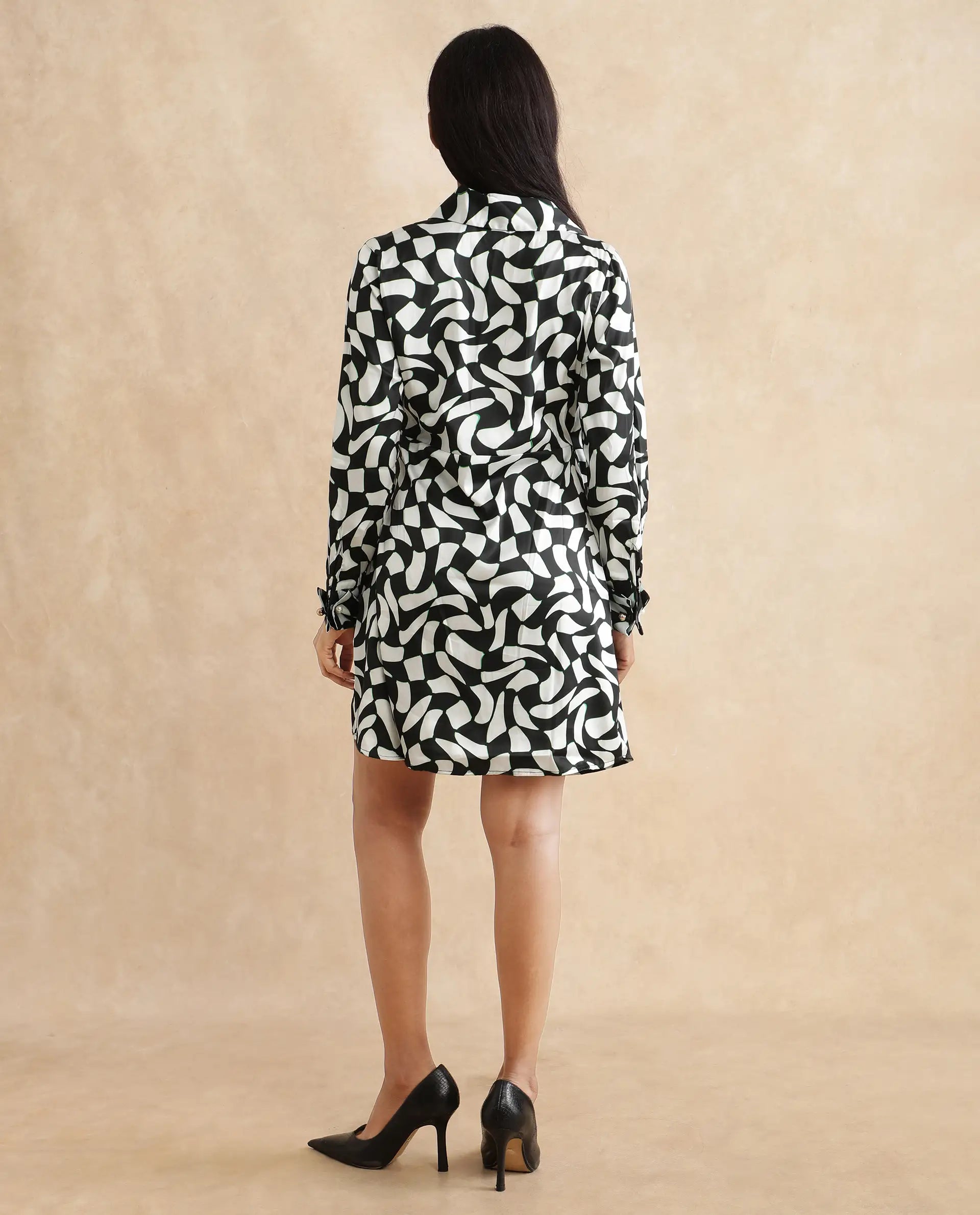 Rareism Women's Bernard Multi Polyester Blend Overlap Neck Geometric Print Cuffed Sleeve Mini Wrap Dress