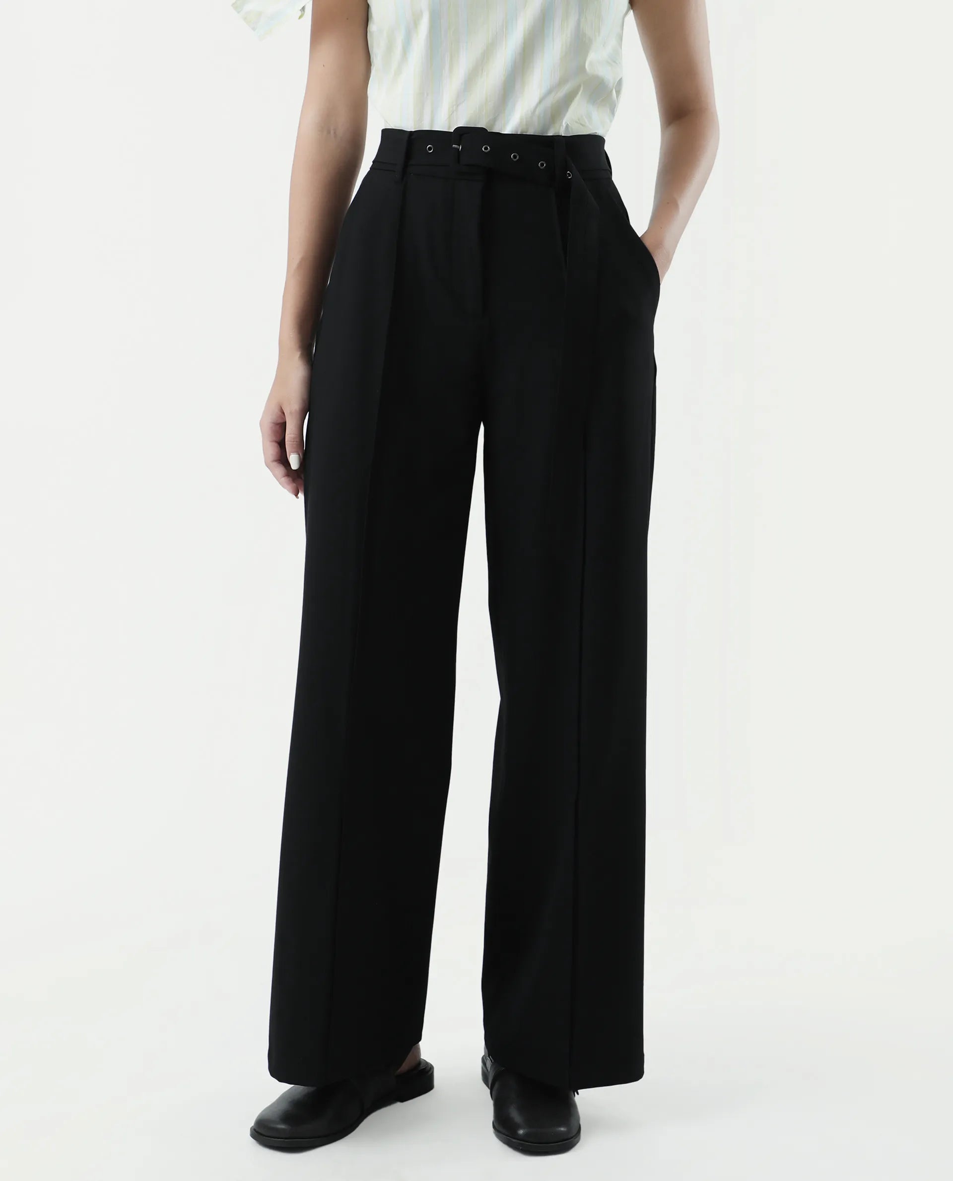 Rareism Women's Bhakil Black Polyester Blend Plain Ankle Length Straight Fit Trouser