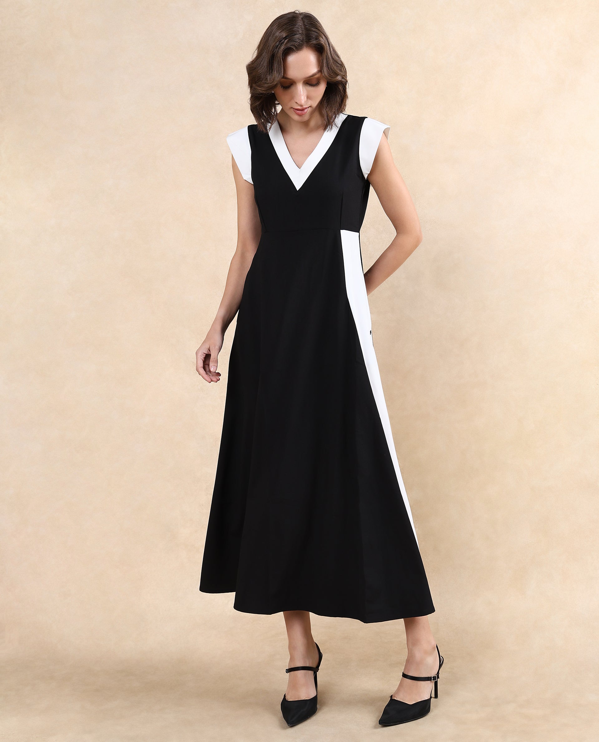Rareism Women Bhinua Black Ruffled Sleeves V-Neck Zipper Closure Straight Fit Maxi Plain Dress