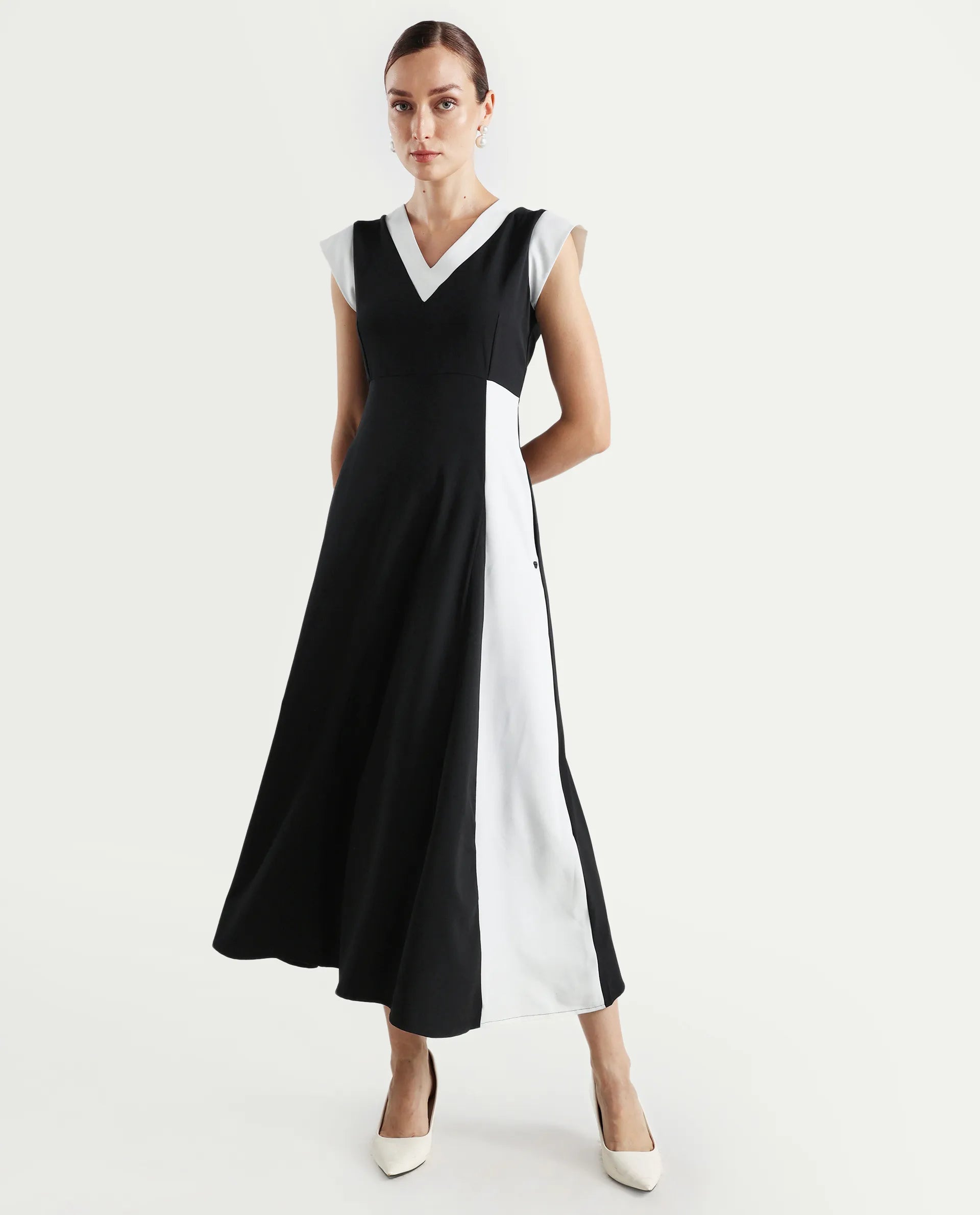 Rareism Women's Bhinua Black Twill V-Neck Plain Ruffled Sleeve Maxi Straight Fit Dress