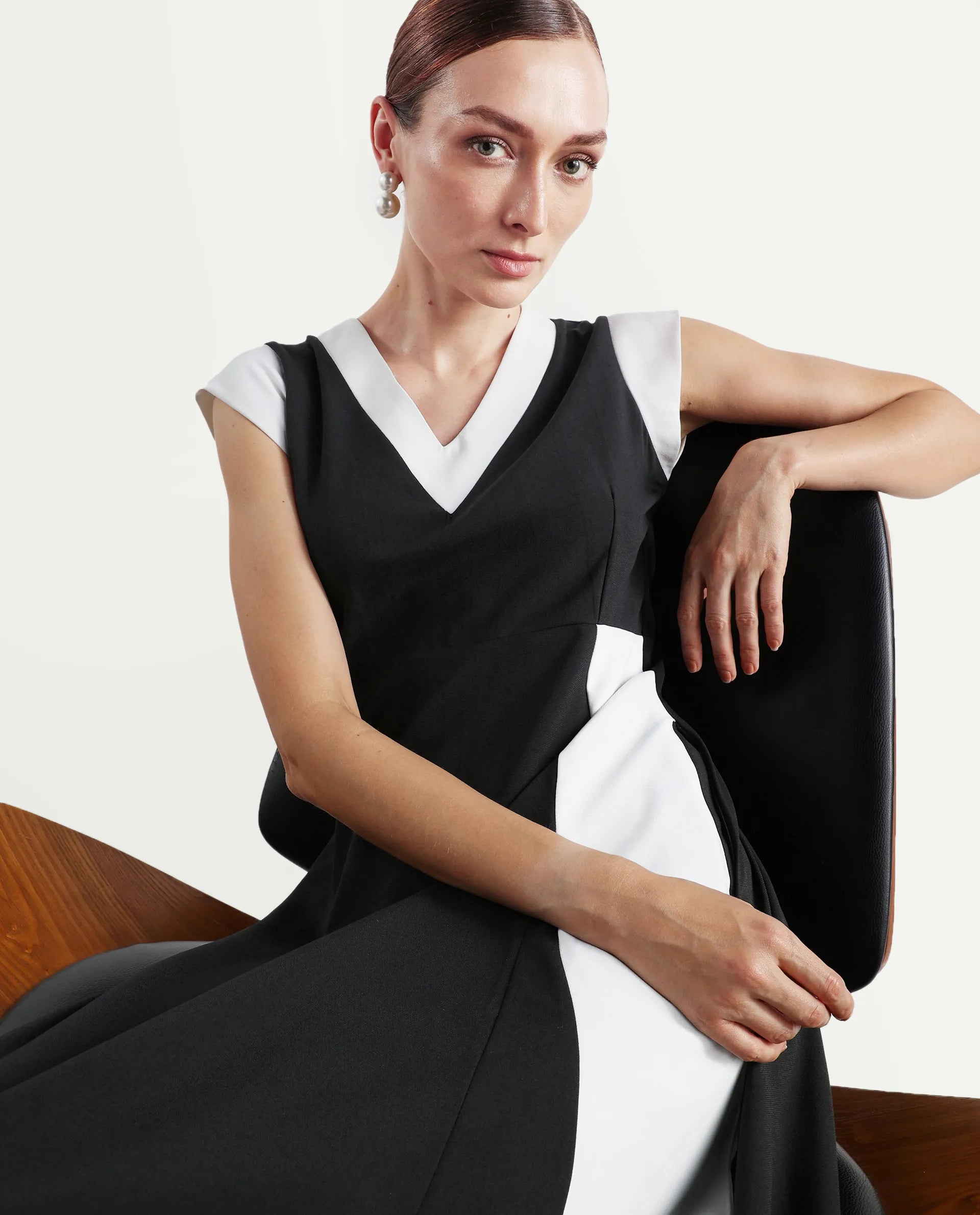 Rareism Women's Bhinua Black Twill V-Neck Plain Ruffled Sleeve Maxi Straight Fit Dress