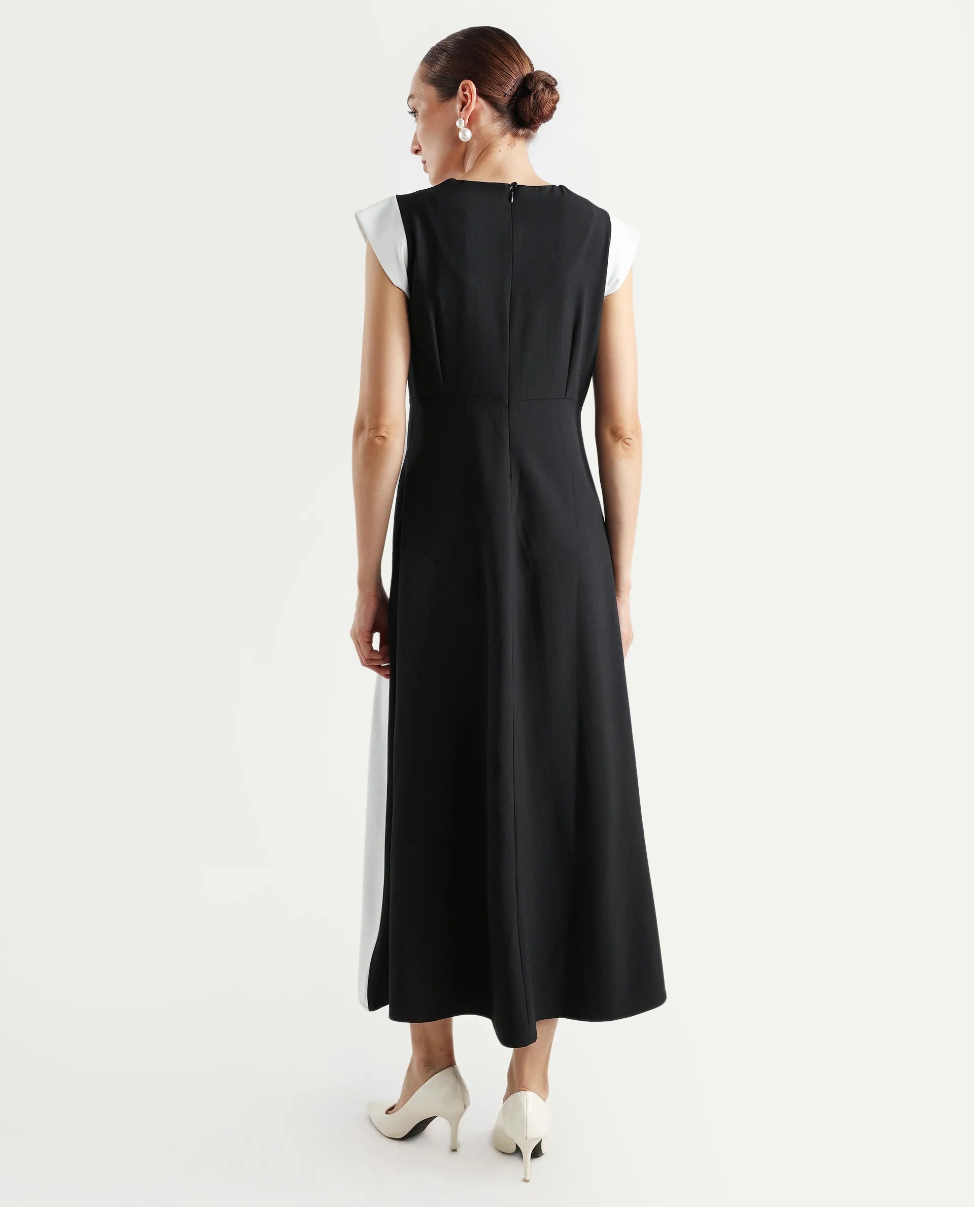 Rareism Women's Bhinua Black Twill V-Neck Plain Ruffled Sleeve Maxi Straight Fit Dress