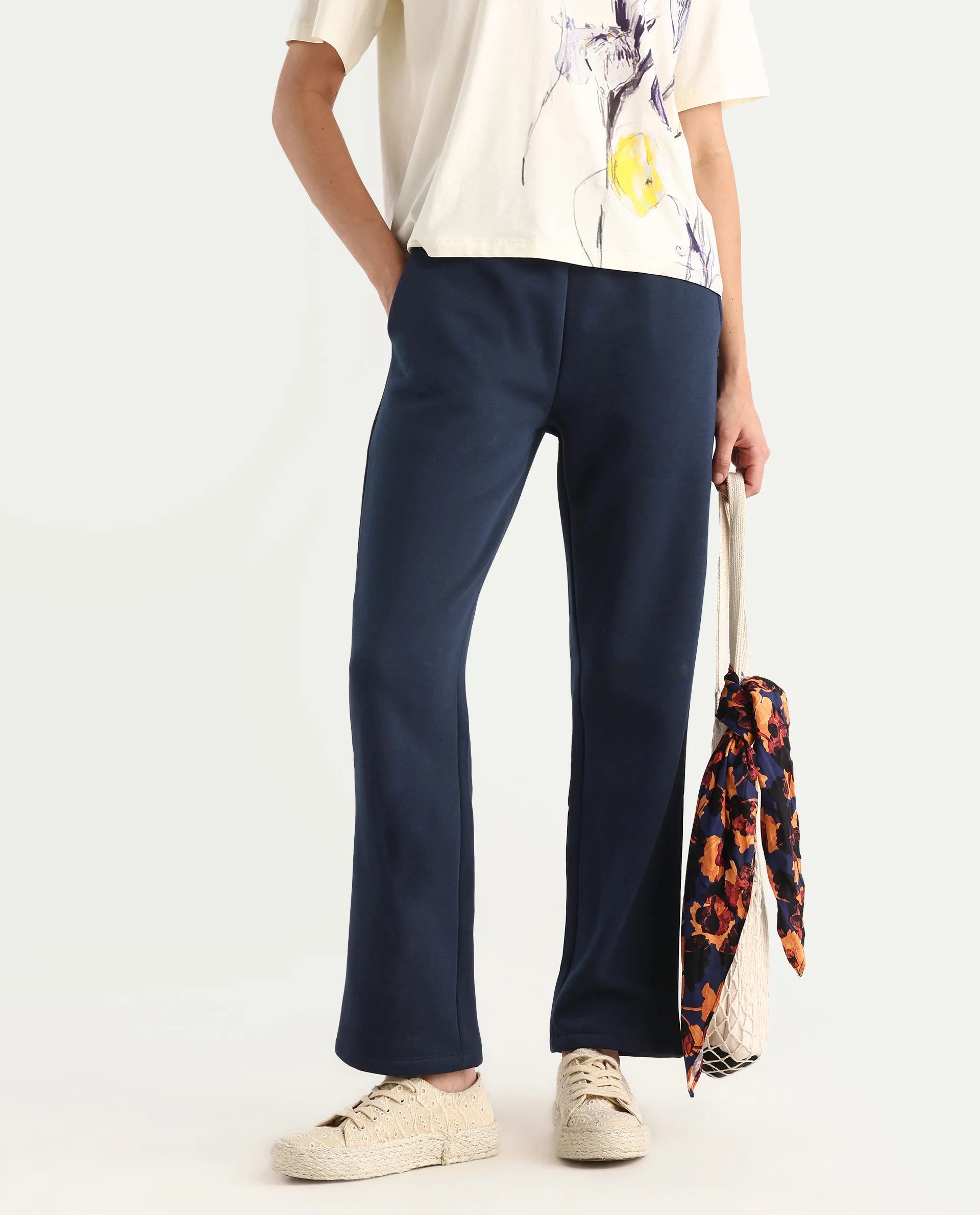 Rareism Women's Blunt Navy Cotton Blend Plain Ankle Length Regular Fit Track Pant