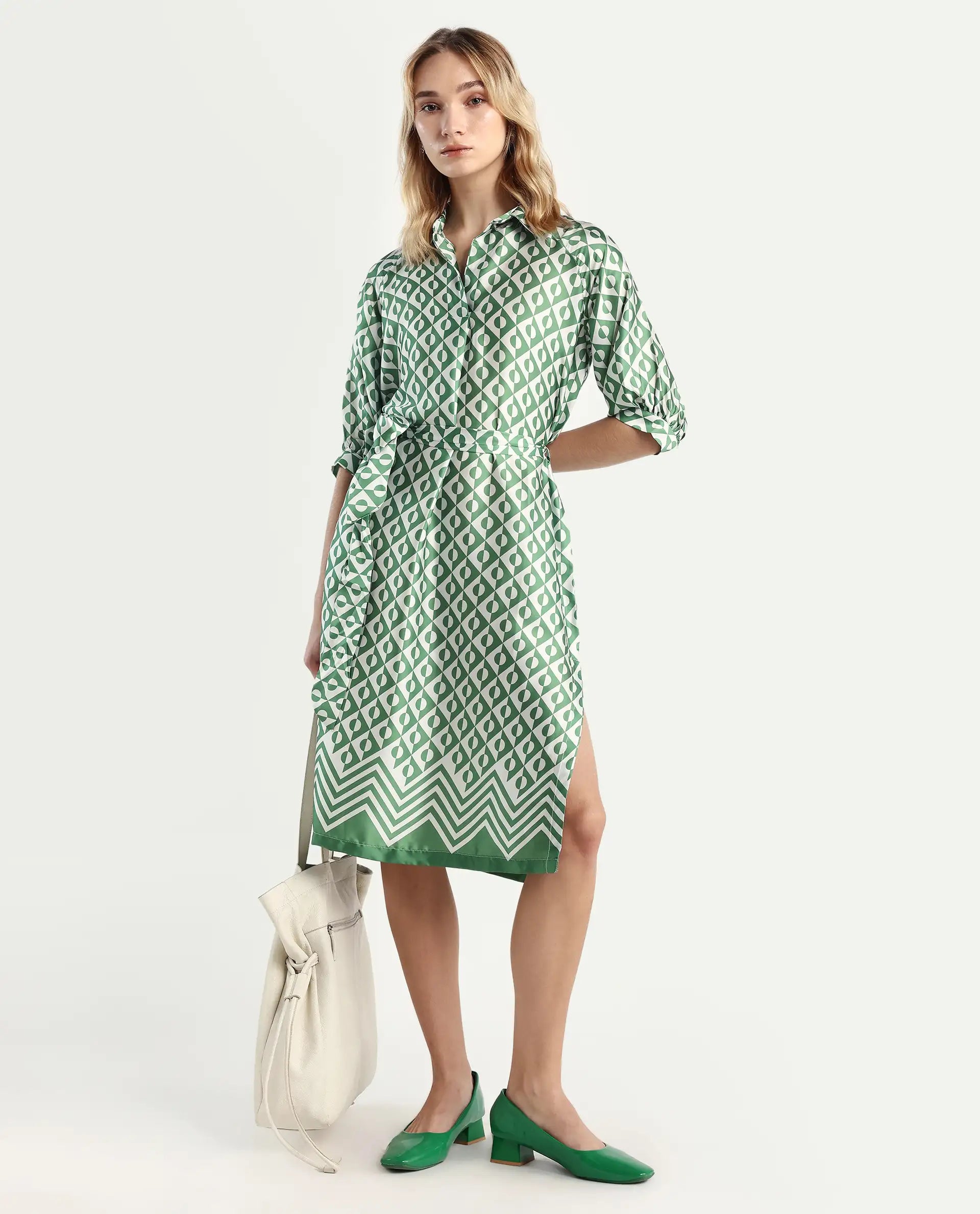 Rareism Women's Borrisa Green Cotton Blend Drop Collar Geometric Print Raglan Sleeve Midi Regular Fit Dress